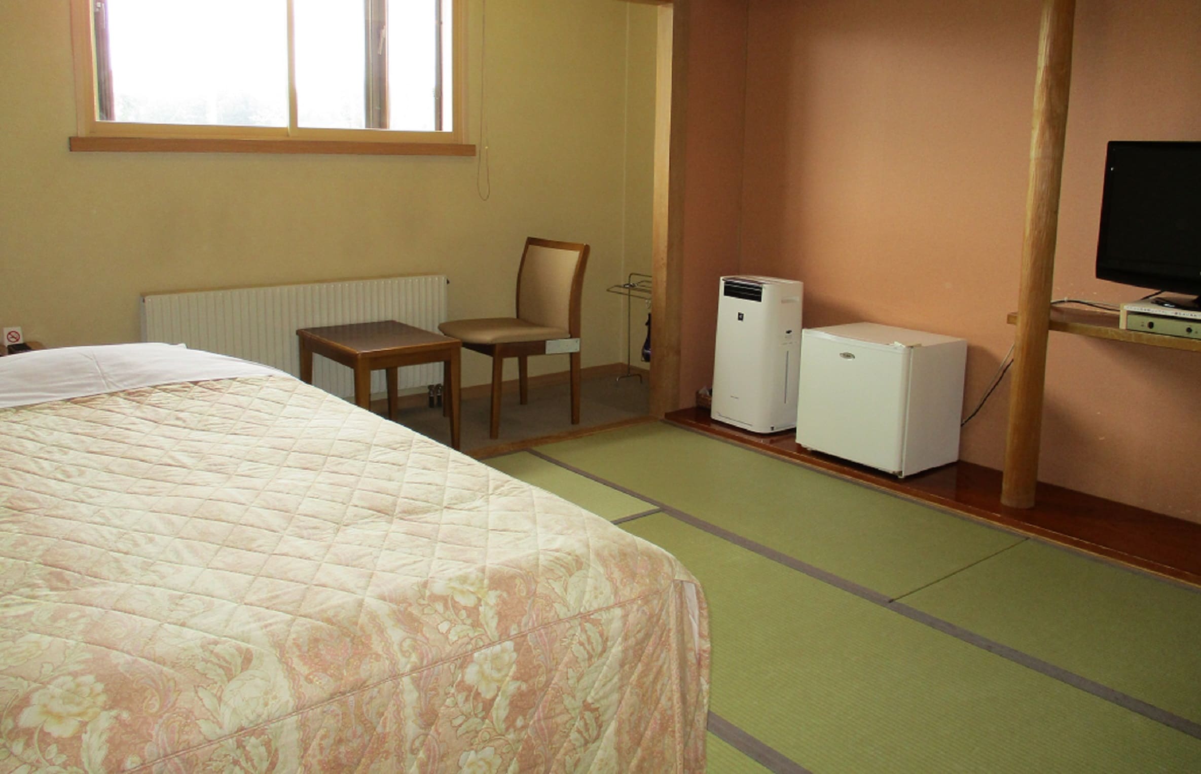 Japanese-Western style room, 8 tatami mats, single, non-smoking