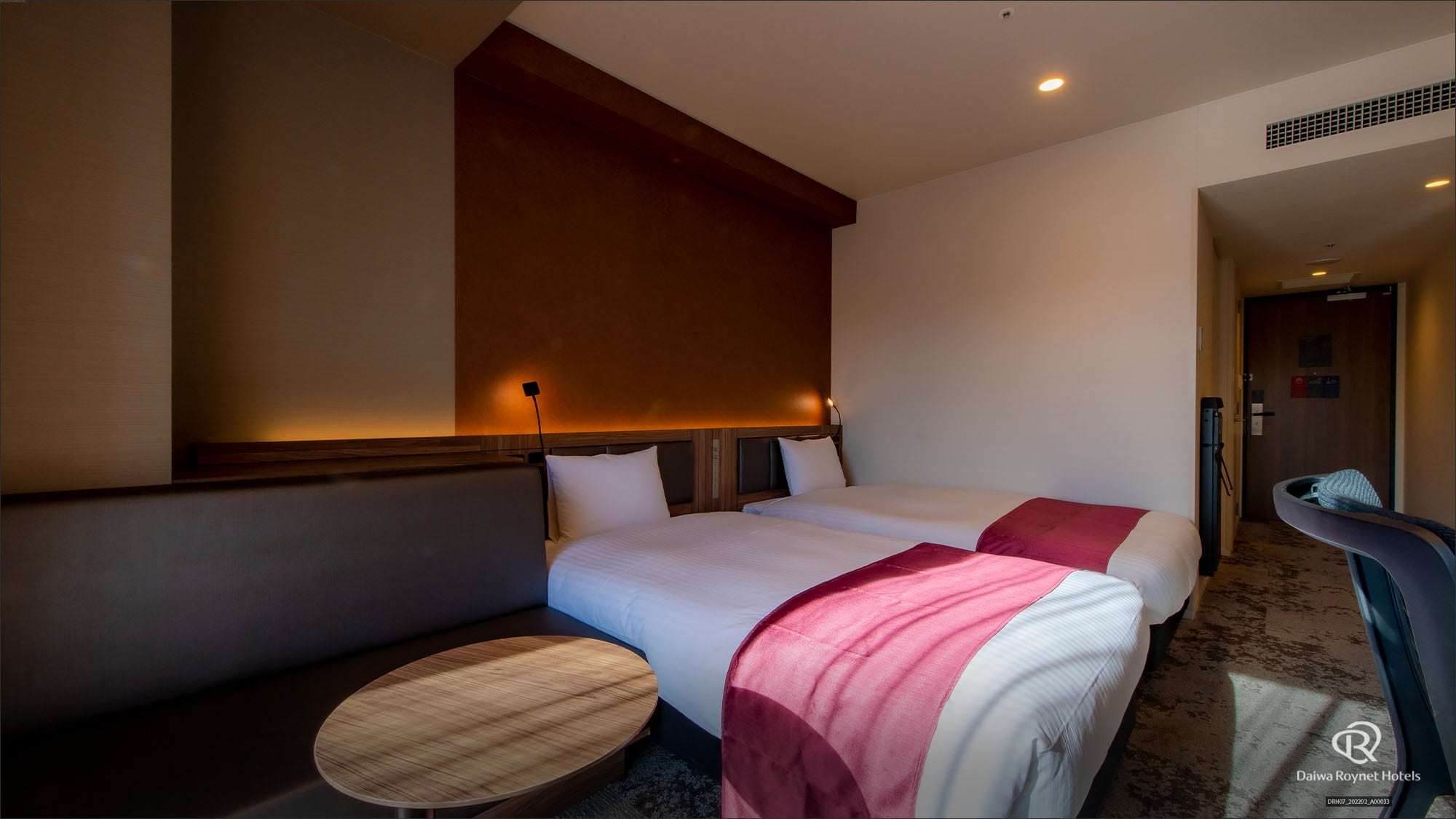 Moderate twin room