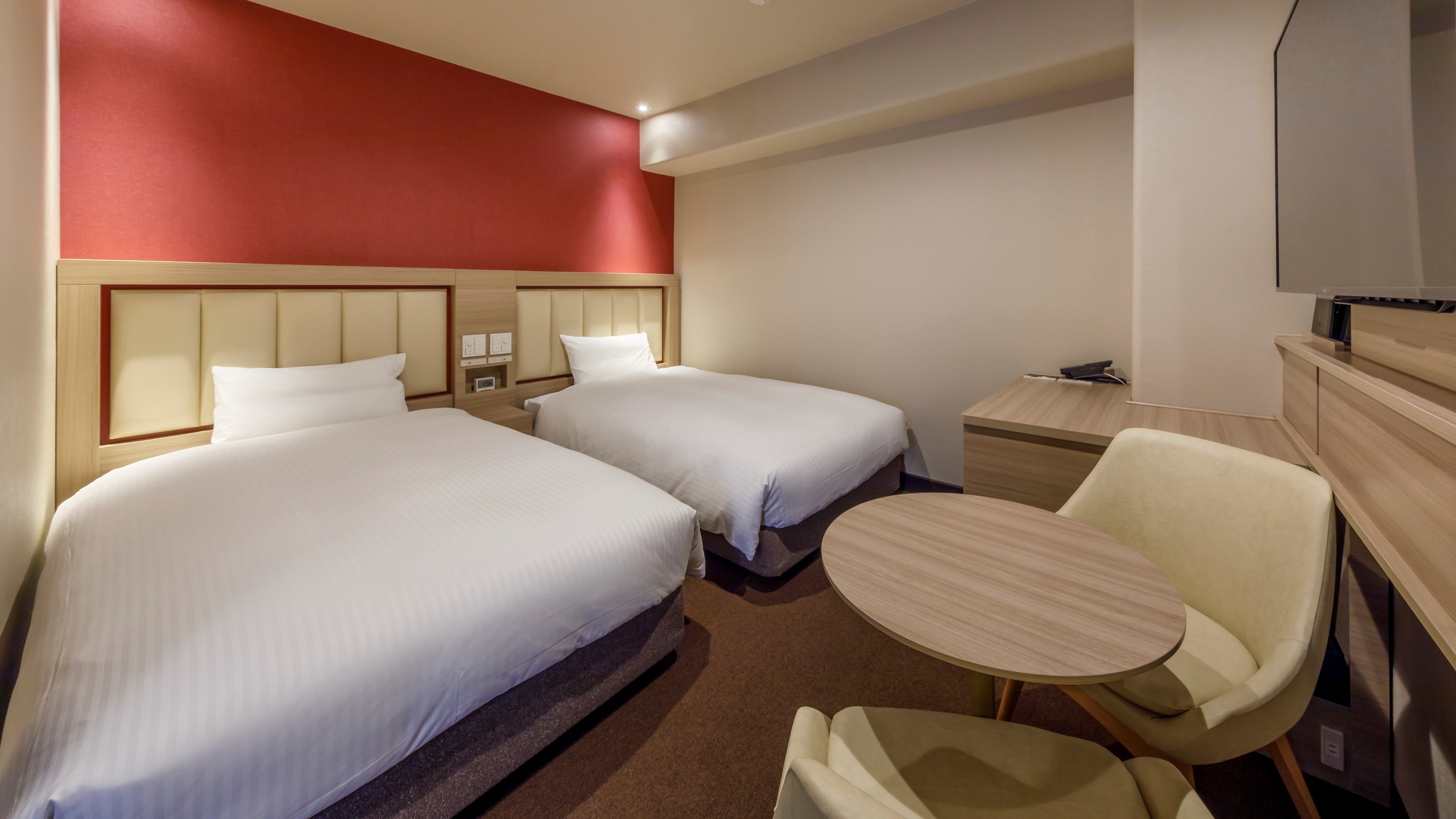 Kamar Twin (contoh) * 2 tempat tidur single yang lebar (lebar 110 cm)