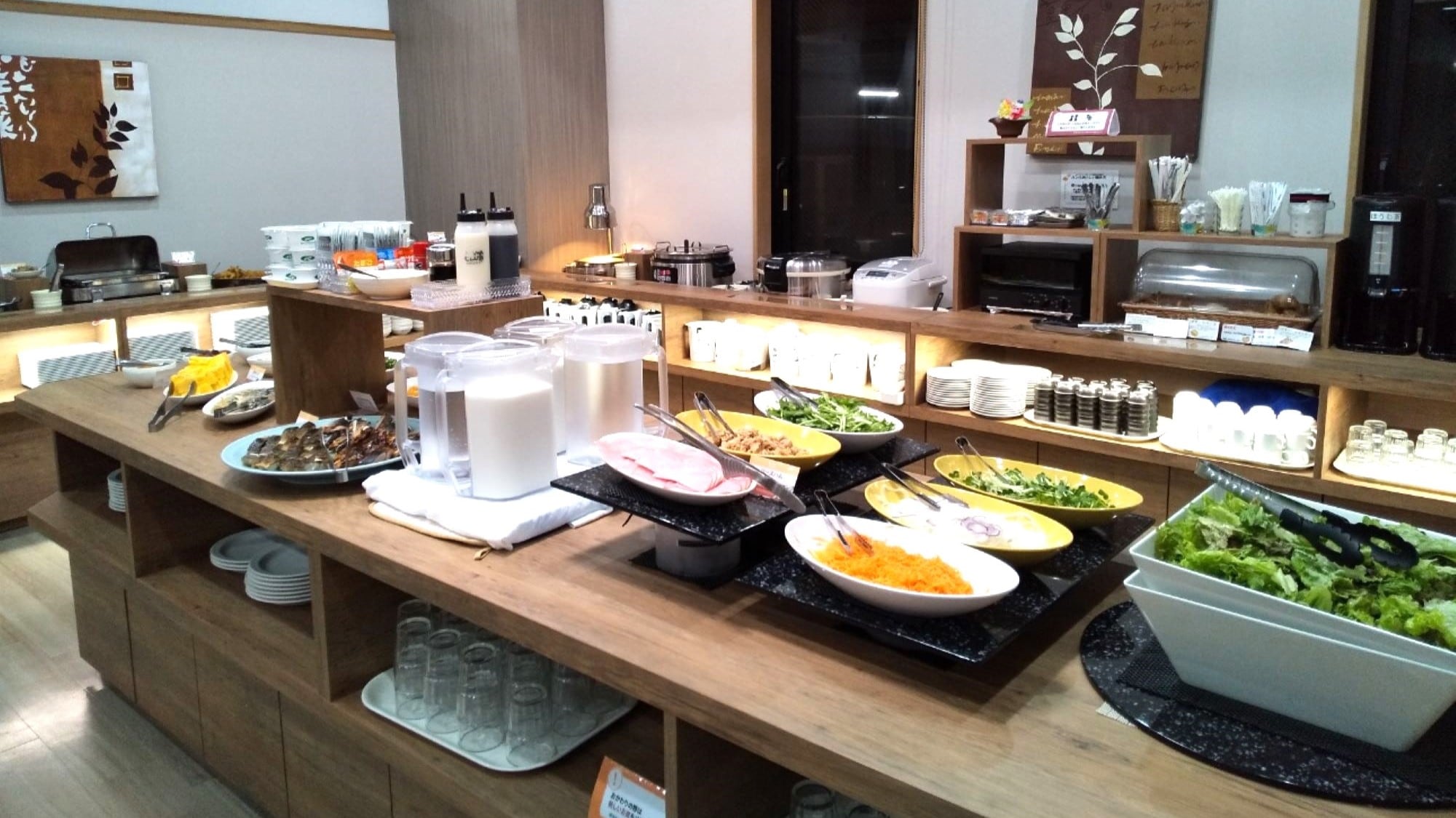 Breakfast buffet: 6:00-9:00