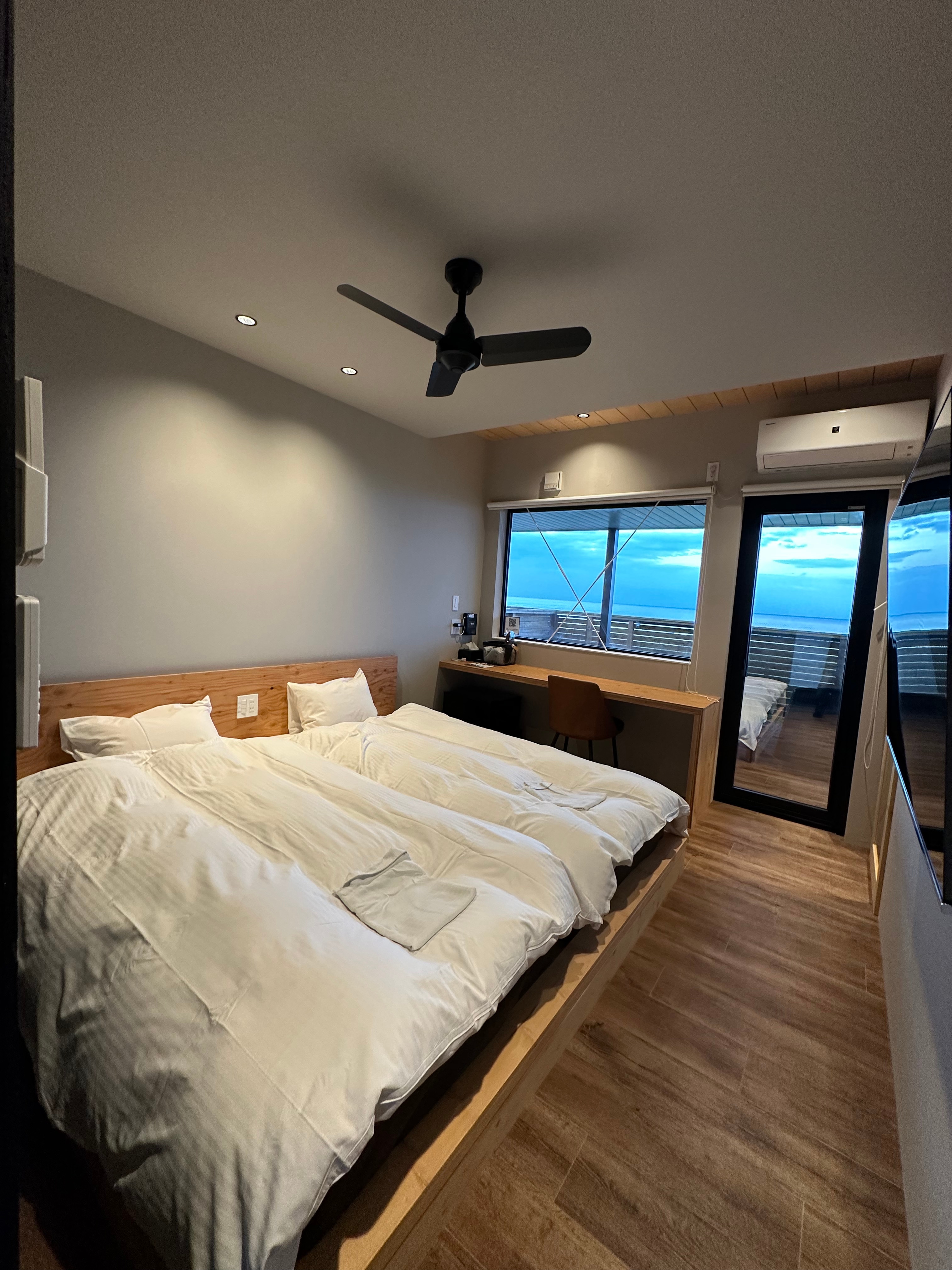 Grand Suite Bedroom