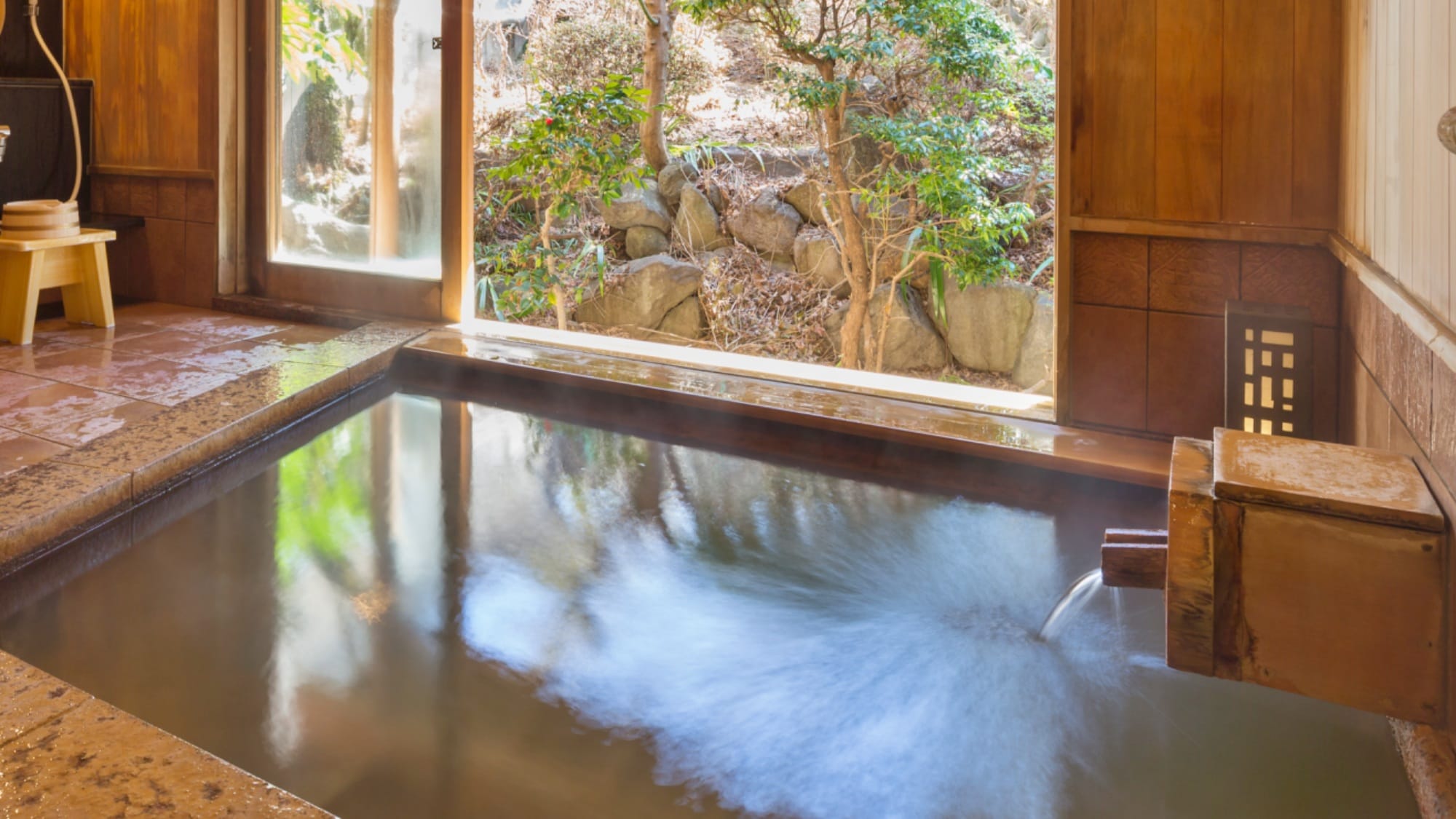 [Free private bath/Kogane Kagomoriyu] We use the “Golden Hot Spring” that has been loved since ancient times in Ikaho.
