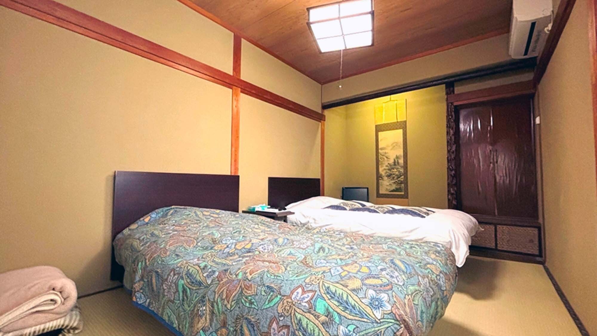 ・[X Type] A room with a Japanese-style room and a bed. Relax in the spaciousness of a Japanese-style room and the comfort of a bed.