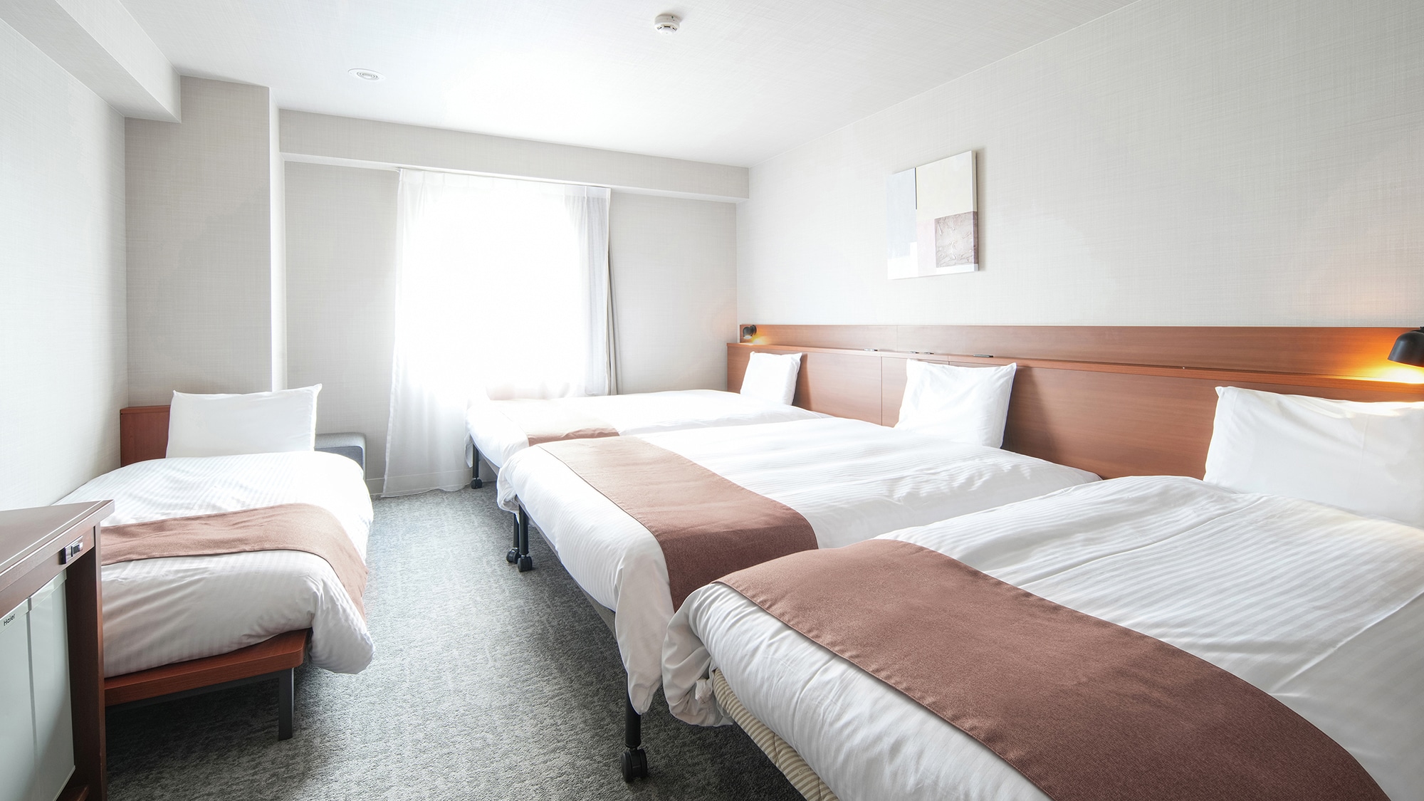 額外力量（2張150公分寬的床、1張90公分寬的加床、1張沙發床）