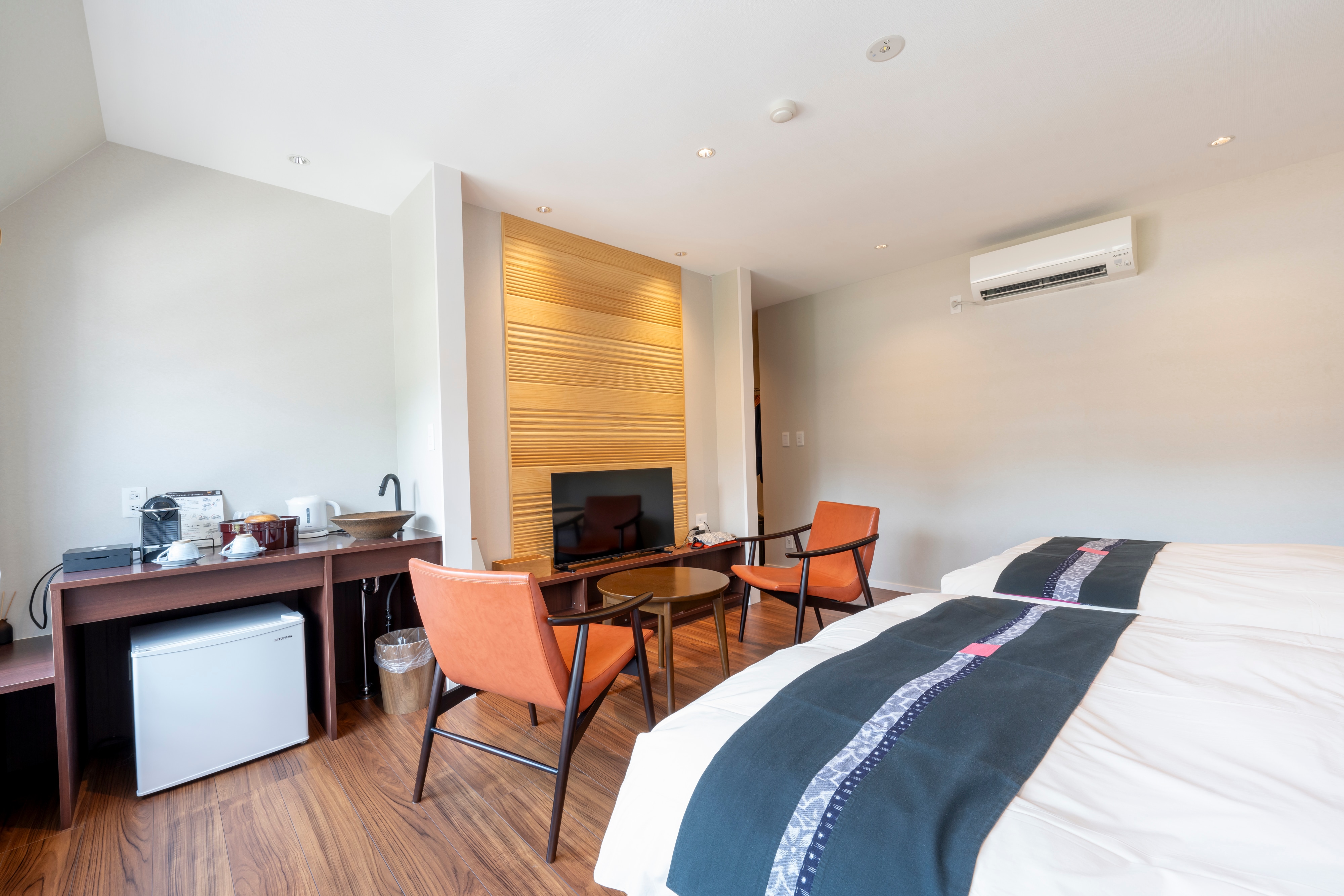 【信濃亭湯之岡】世界聞名的溫泉「真湯」附設西式雙床房