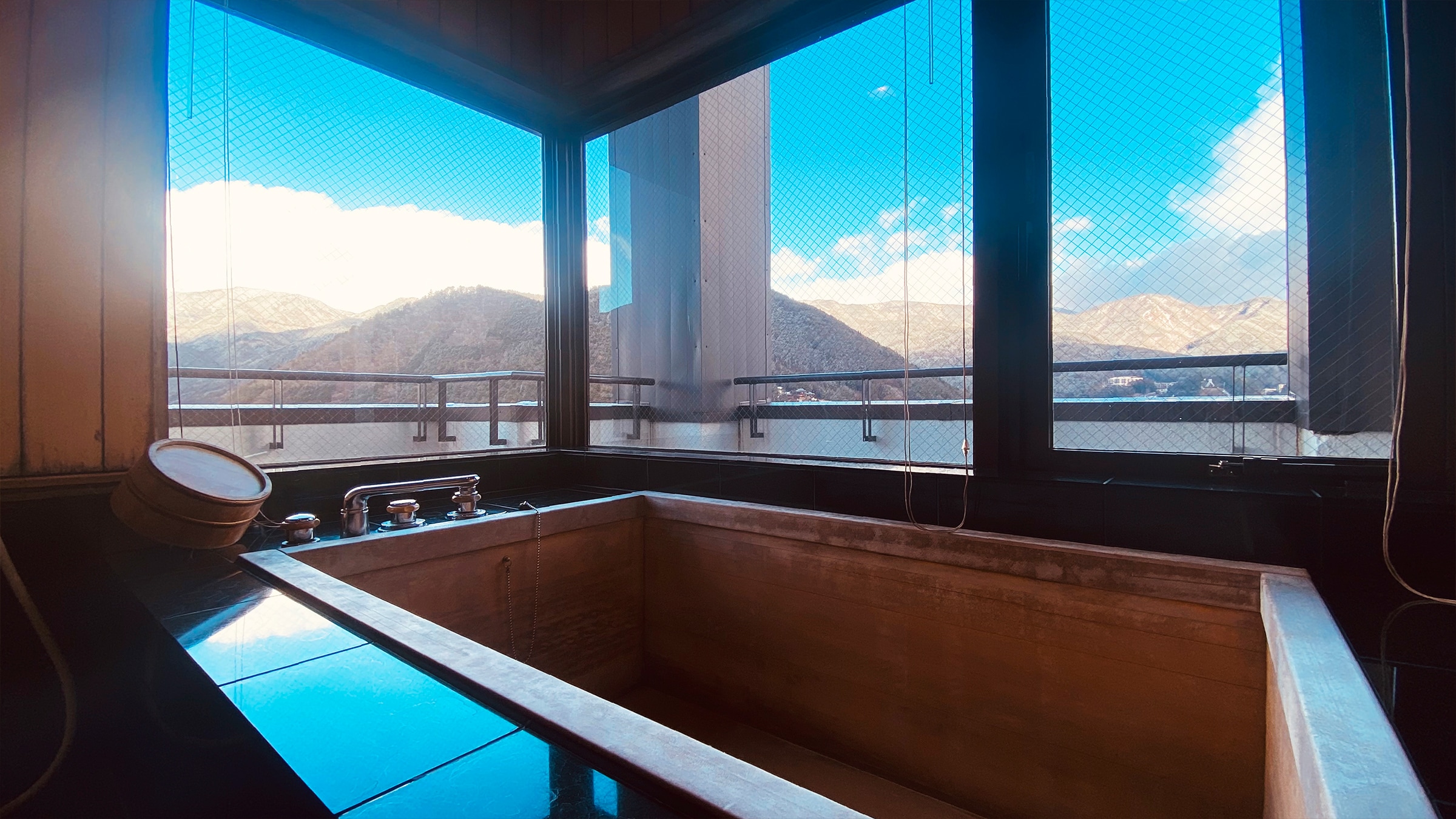 [Room] Royal Suite (14th floor Vista) Total cypress bath