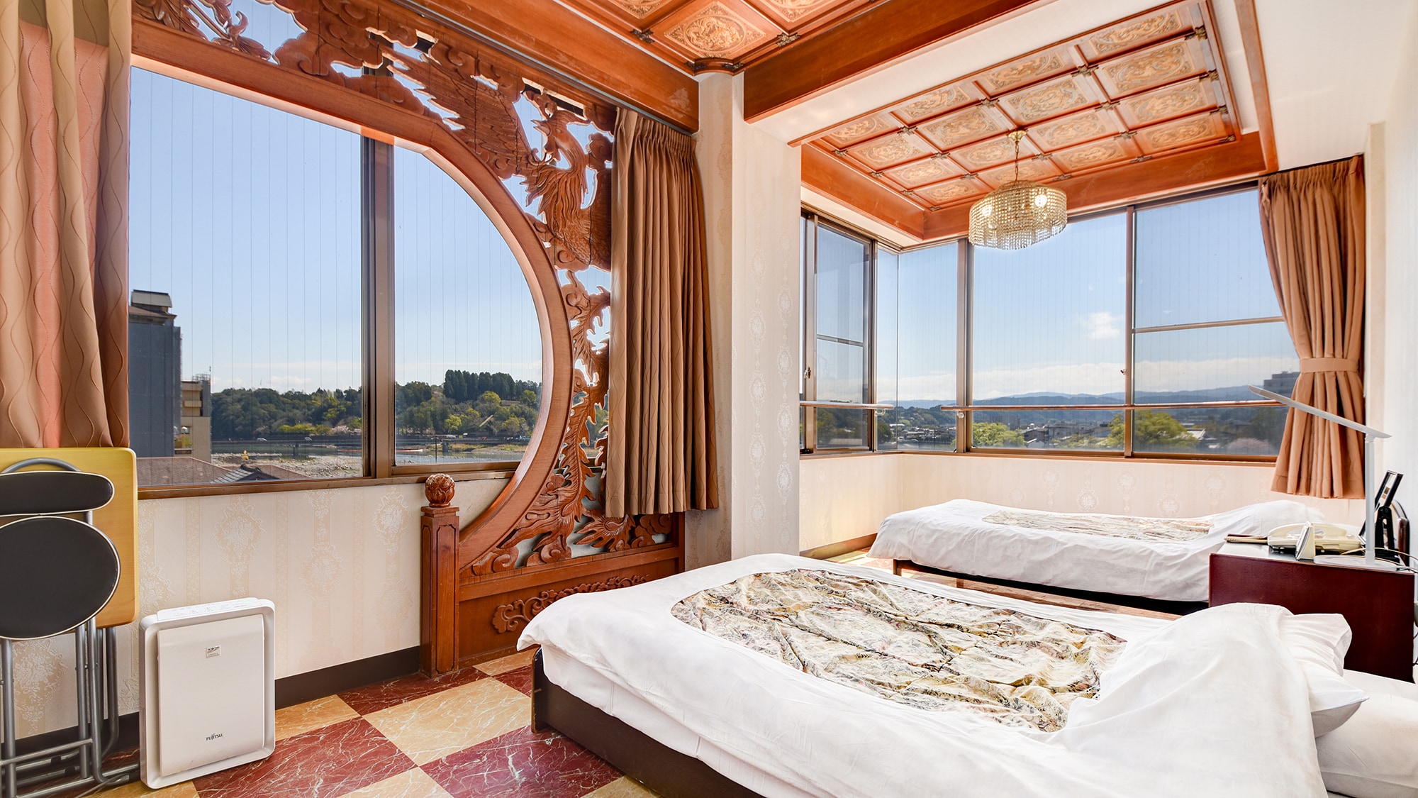 *[Deluxe Twin] A room on the top floor. The atmosphere of the room is also unique!