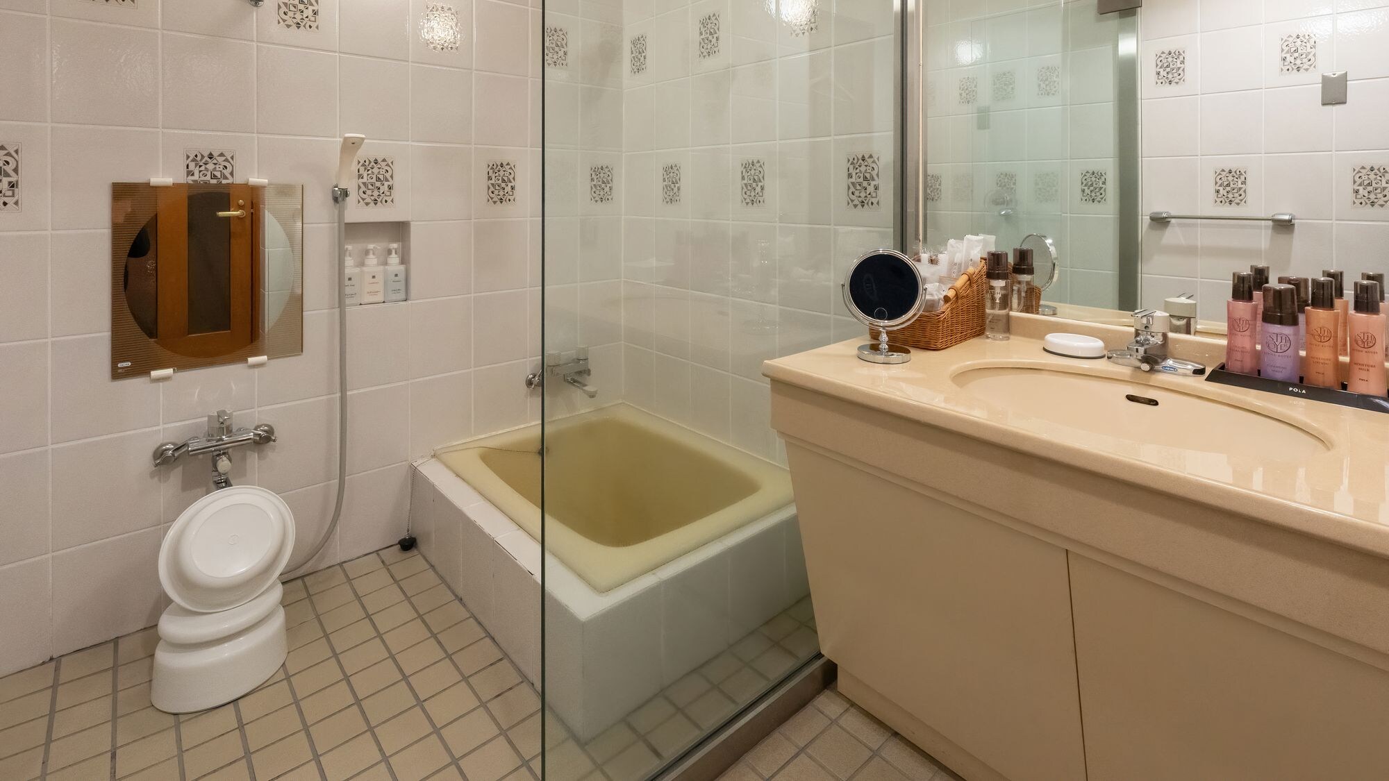 ■Standard Japanese-style room｜Sink and amenities