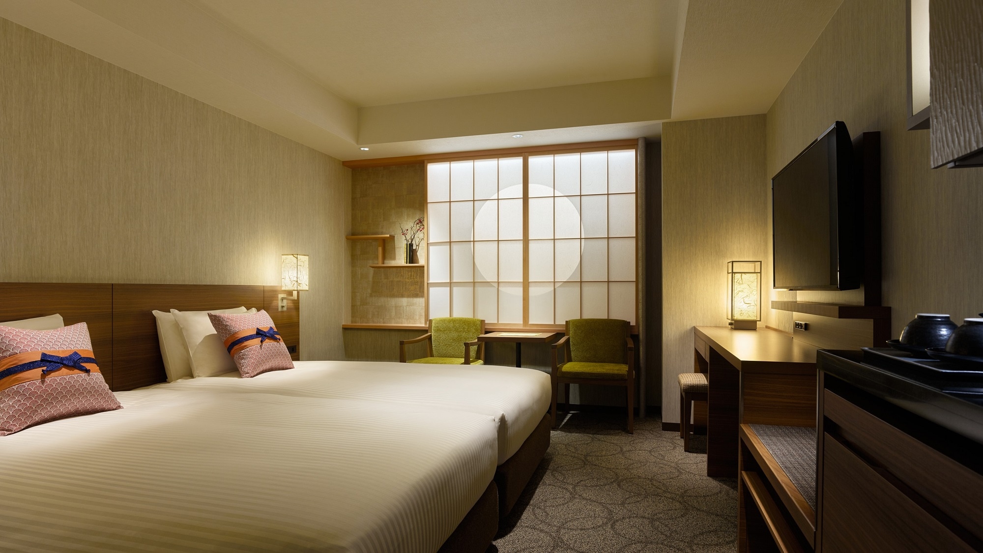 [Standard Twin Room: 21.7㎡, bed width 110cm x 196cm]