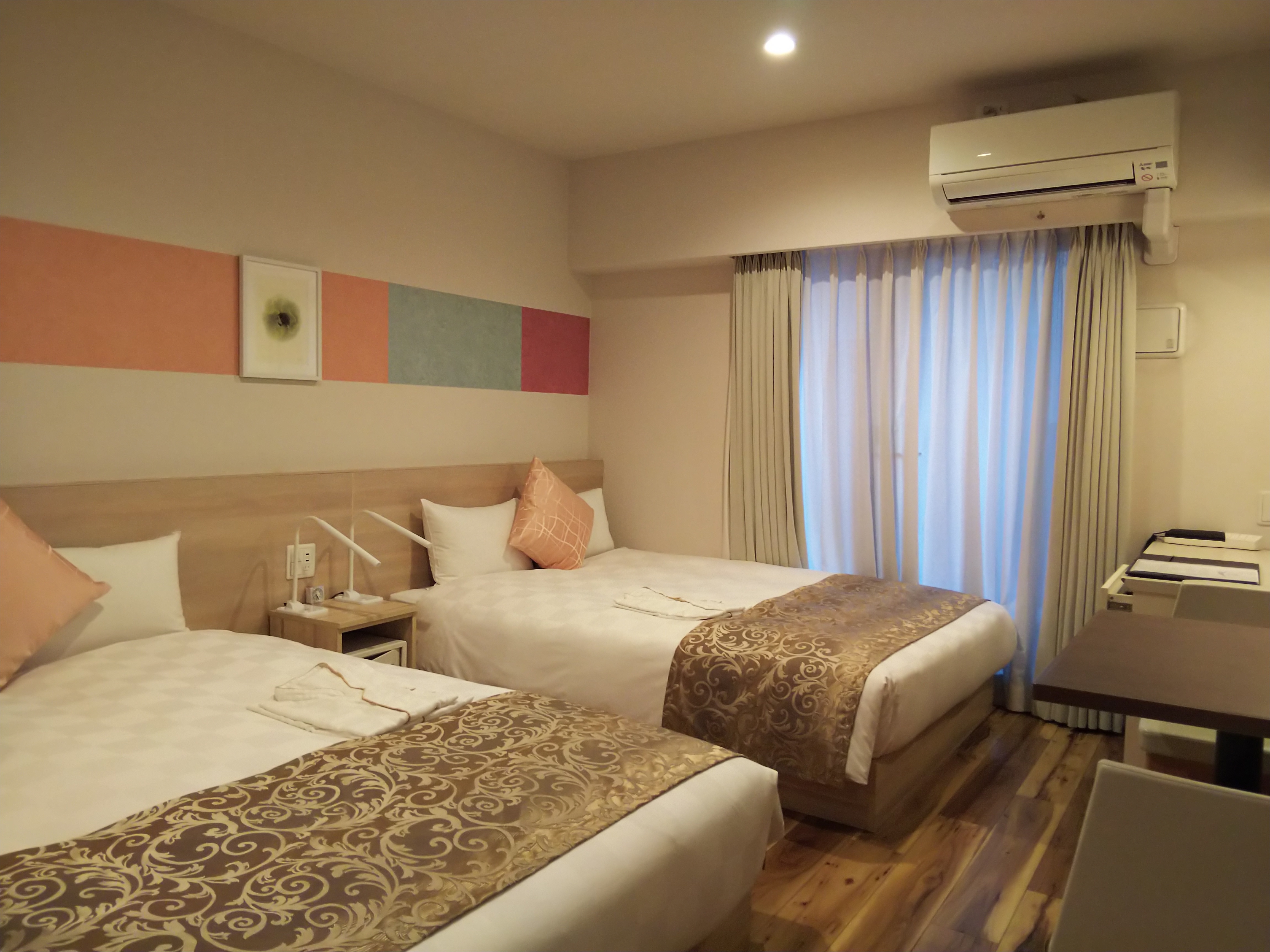 Superior twin room (up to 4 people)