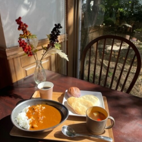 Homemade bread and Koshihikari rice curry from Nagano Prefecture!