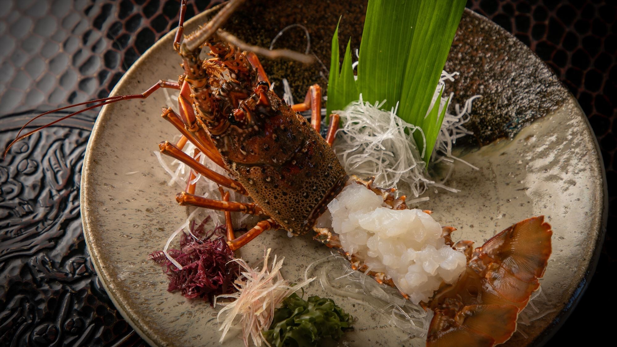Sashimi tôm hùm gai sống