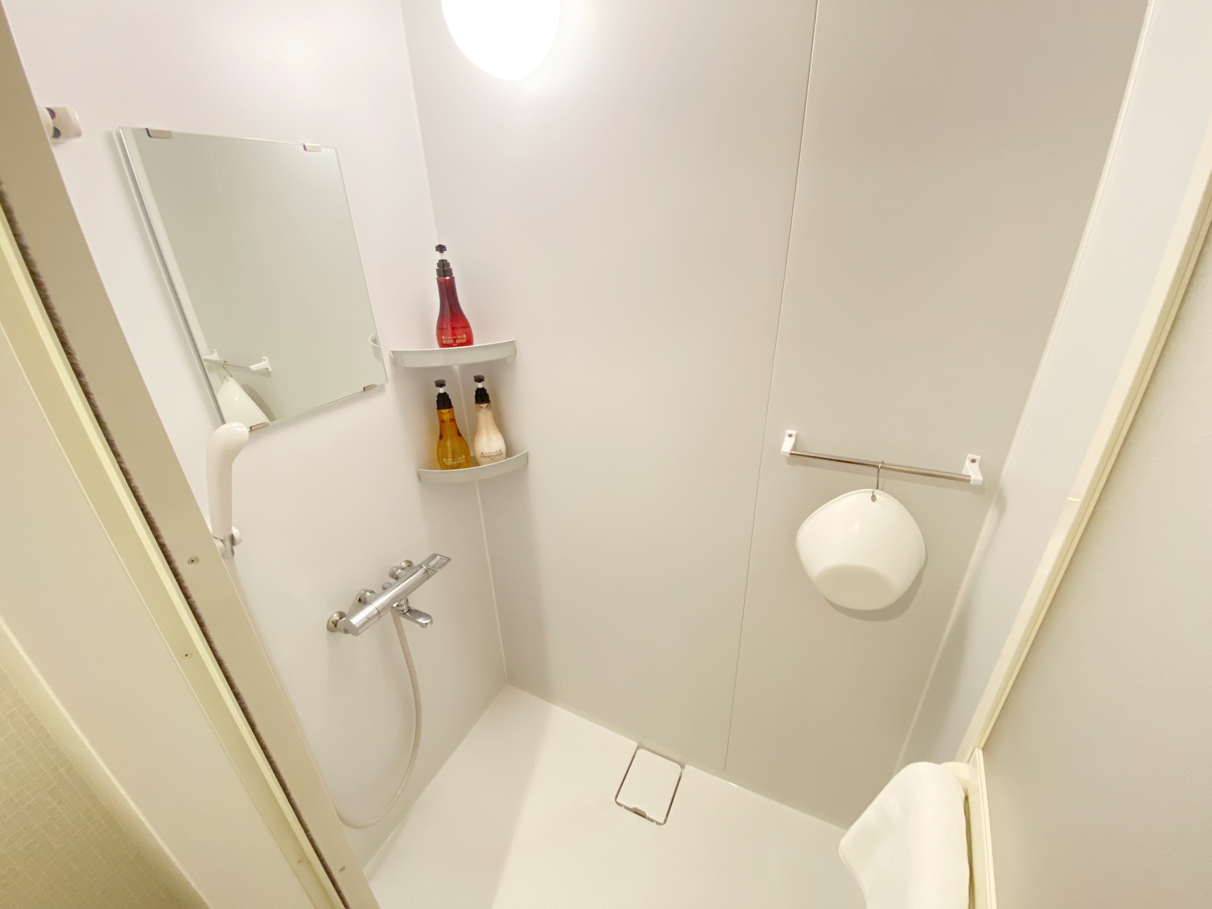 02A/03A/04A: Shower room