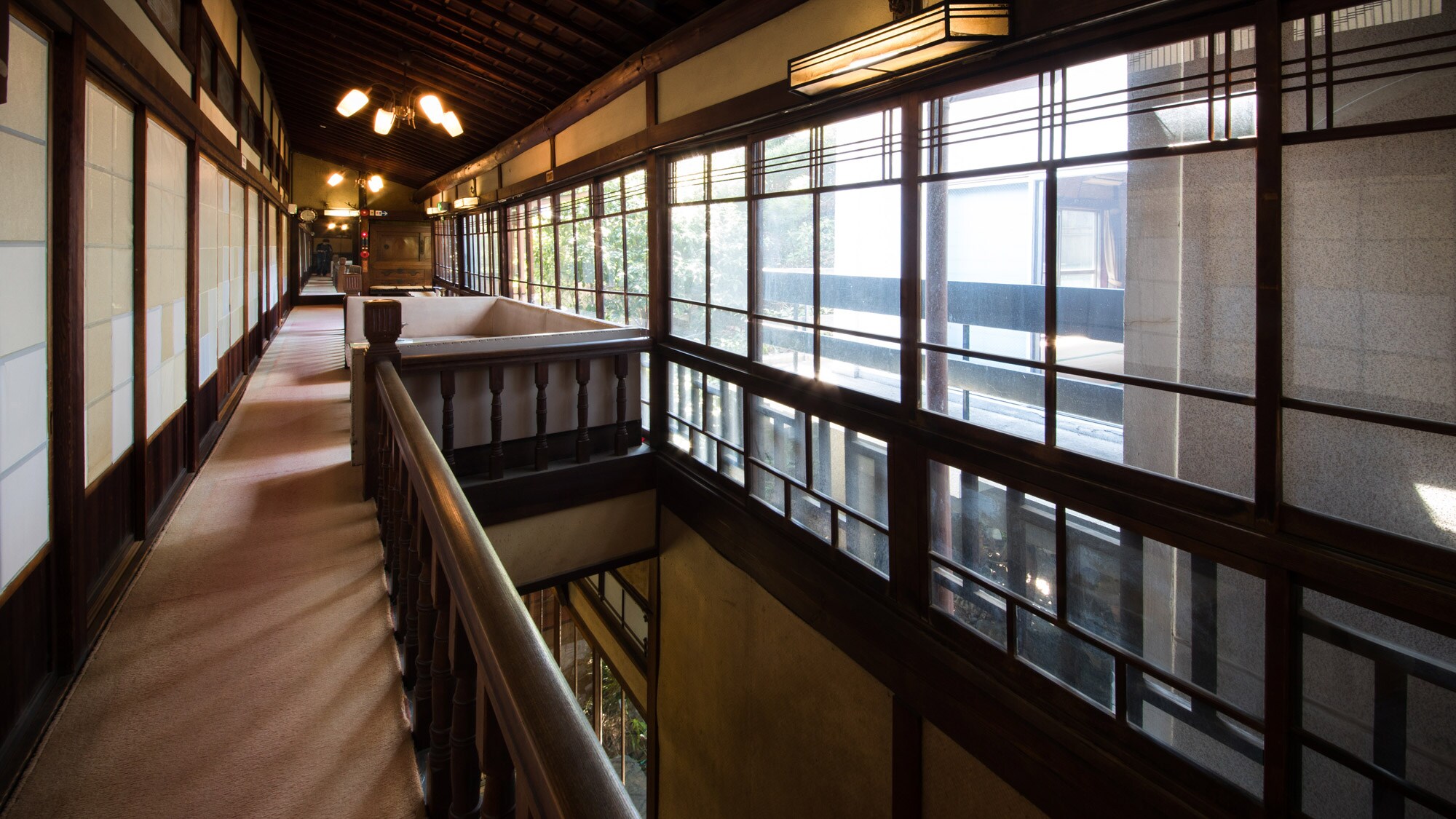 ※【建筑内部示例】古色古香的内部装饰让您仿佛回到了过去！