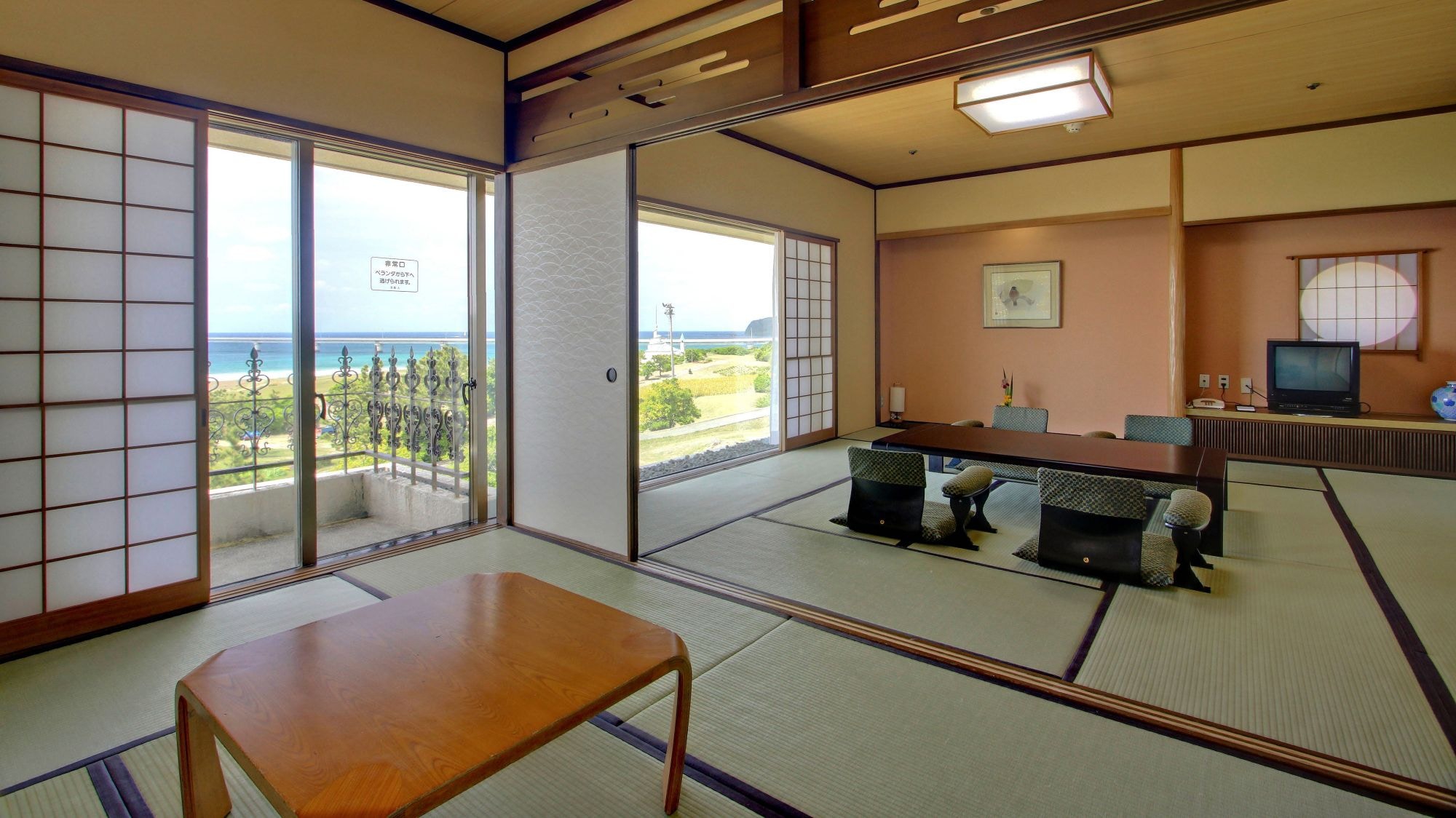 An example of a special Japanese-style room