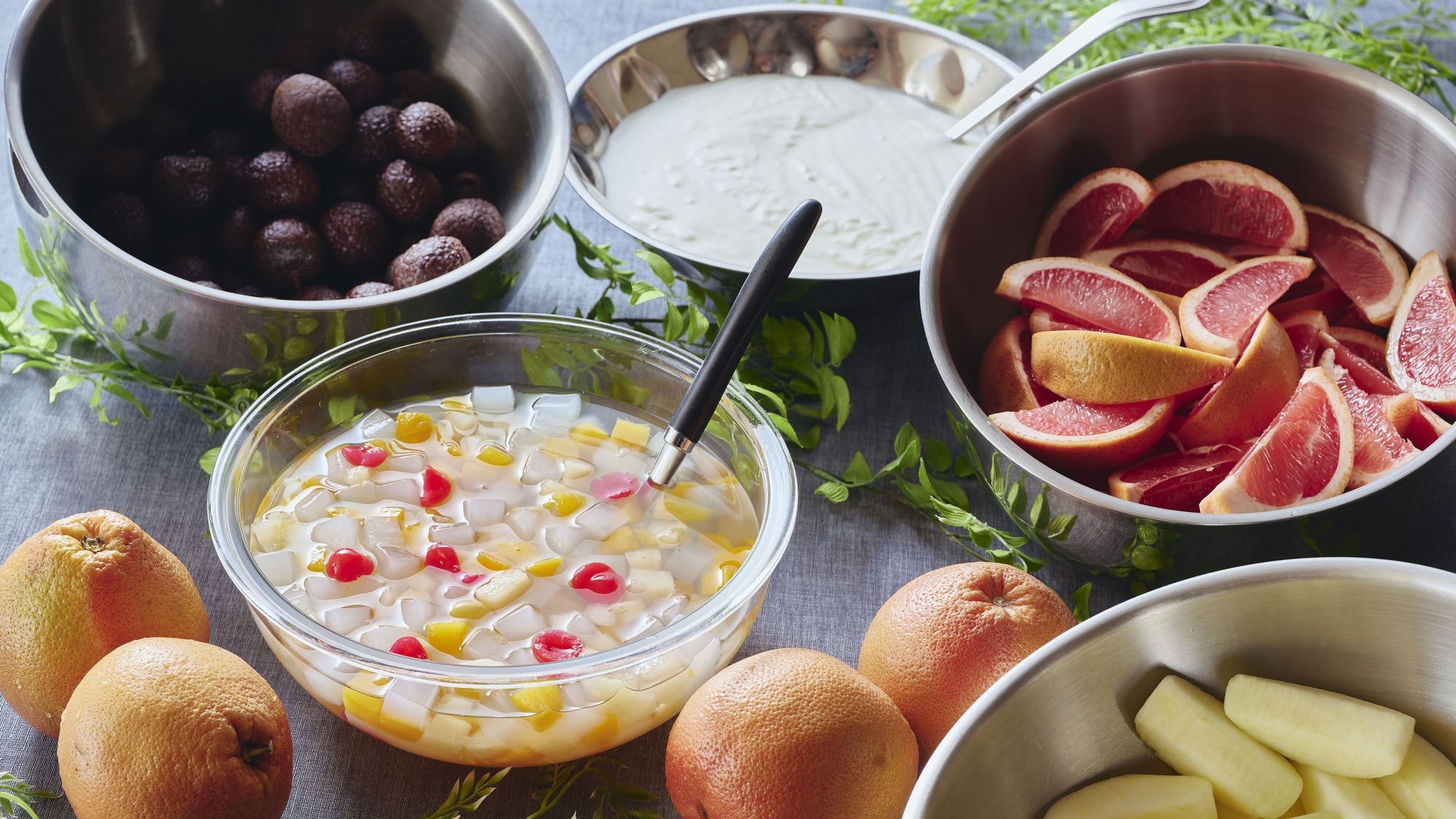 ■Buffet sarapan: Kami menawarkan beragam buah-buahan musiman yang berwarna-warni. Silakan nikmati kelezatan bahan-bahan tersebut.