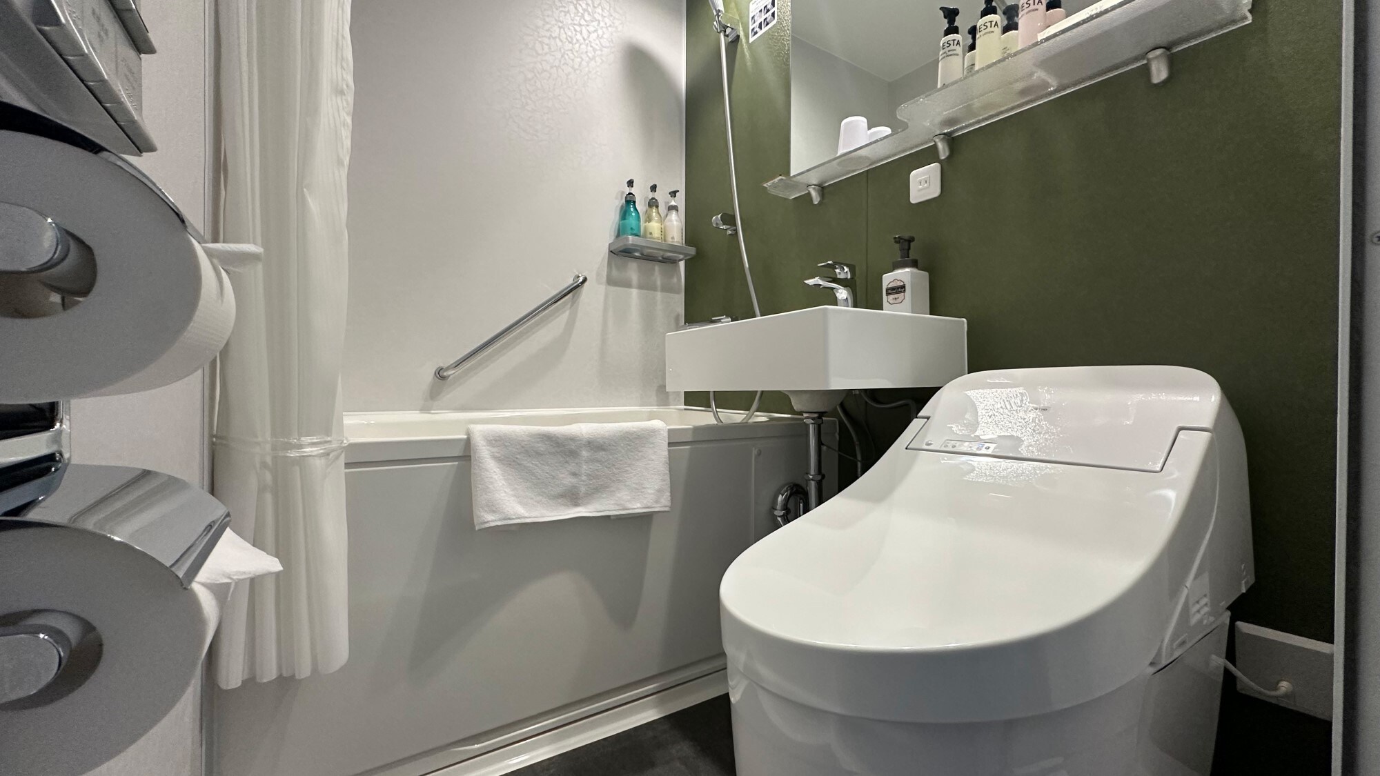 Double Room Bathroom