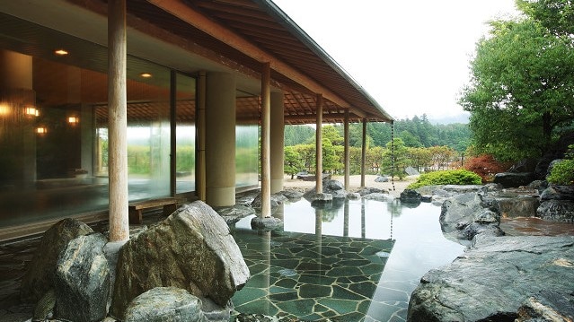 Open-air bath