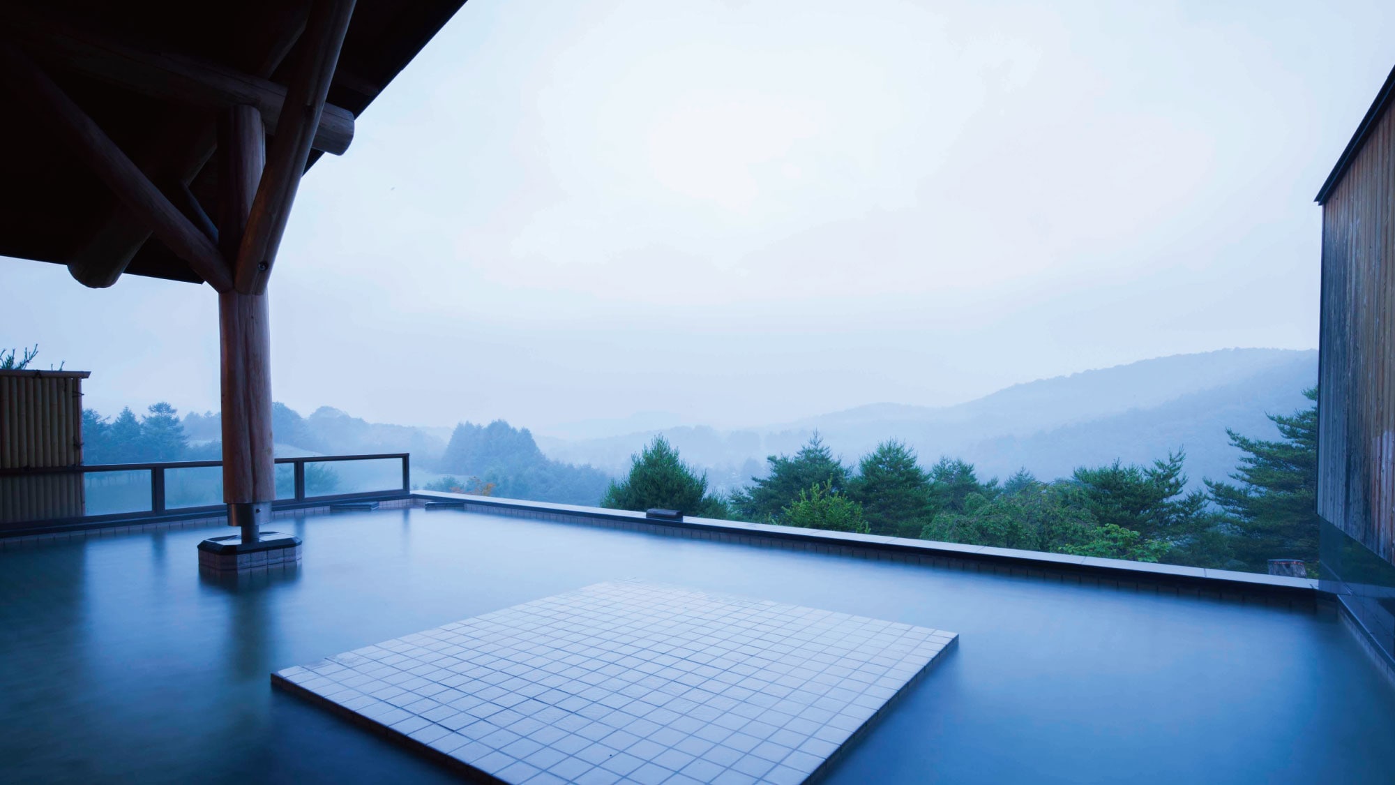 Motoshirane Hot Spring