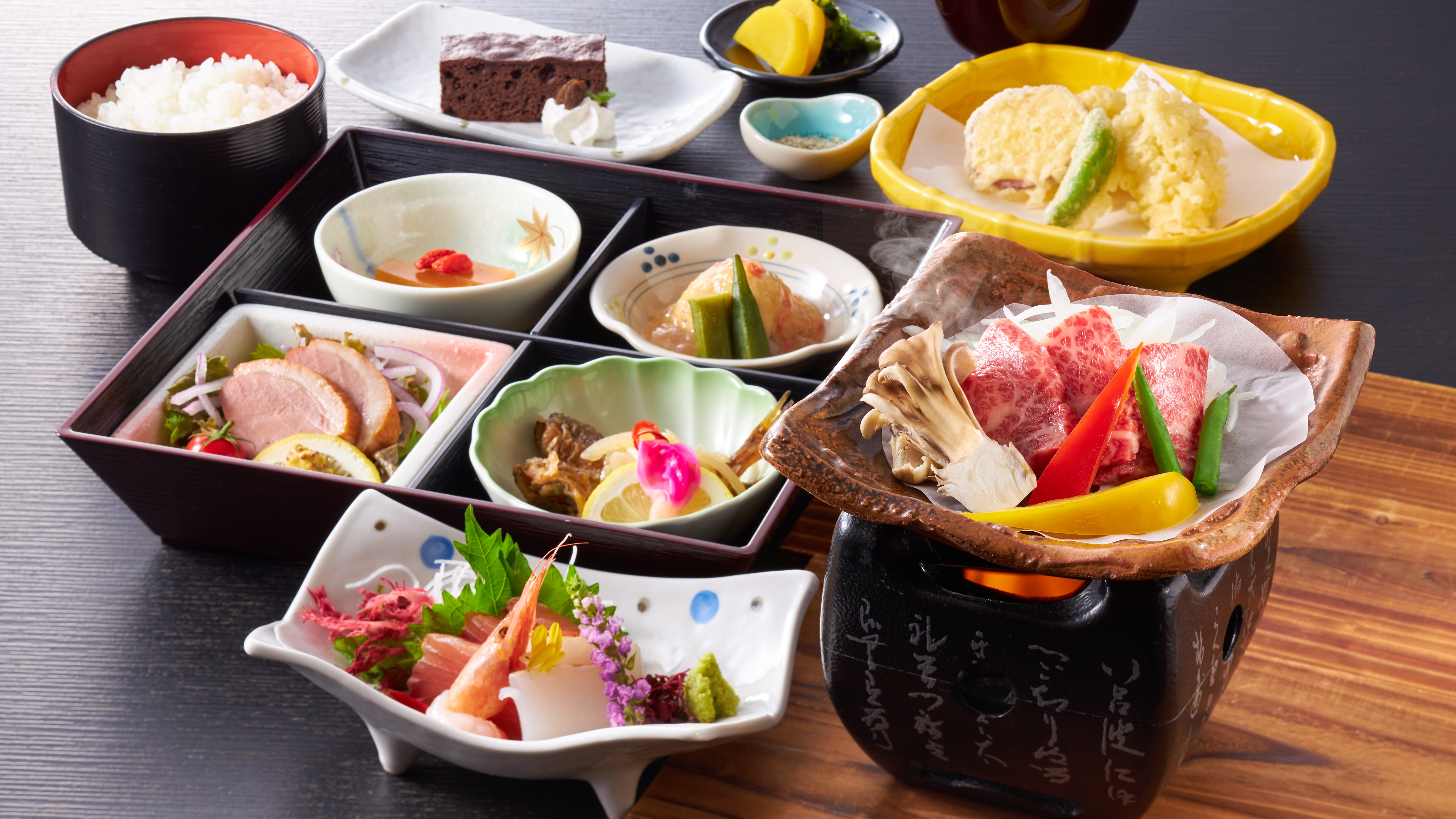 Makanan kaiseki kecil yang lezat [Musim Gugur] tahun lalu * Foto adalah gambar. Harap dicatat bahwa menunya berbeda