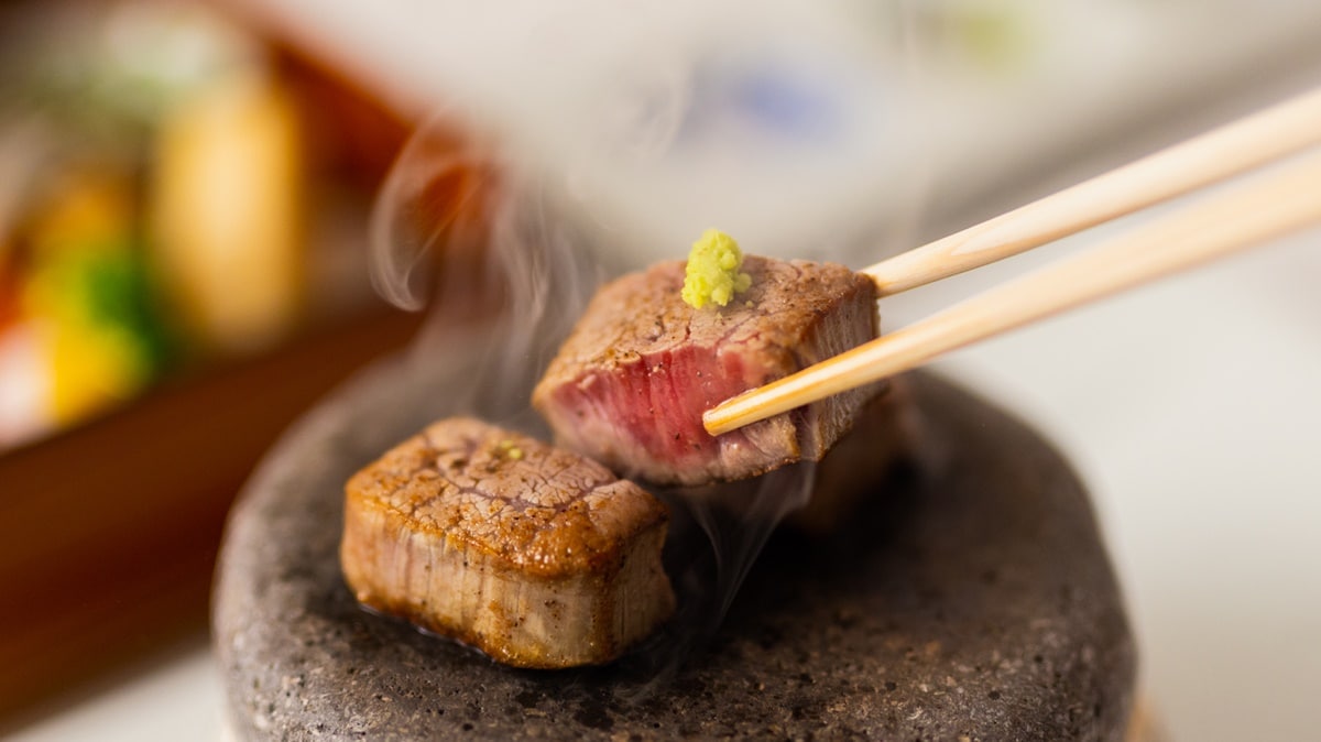 Stone-grilled Amakusa Black Beef