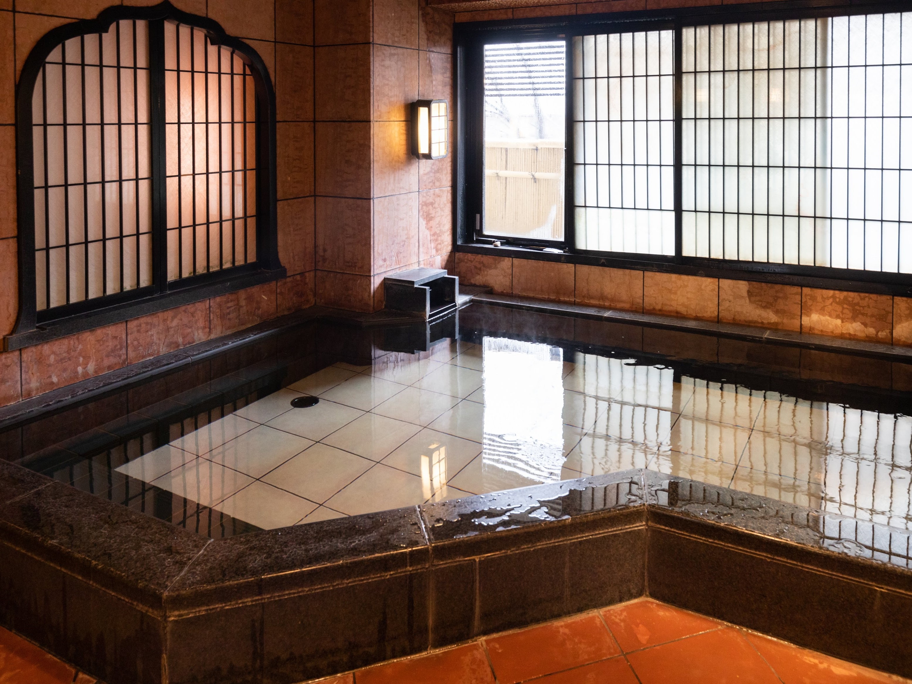 Women's large bath