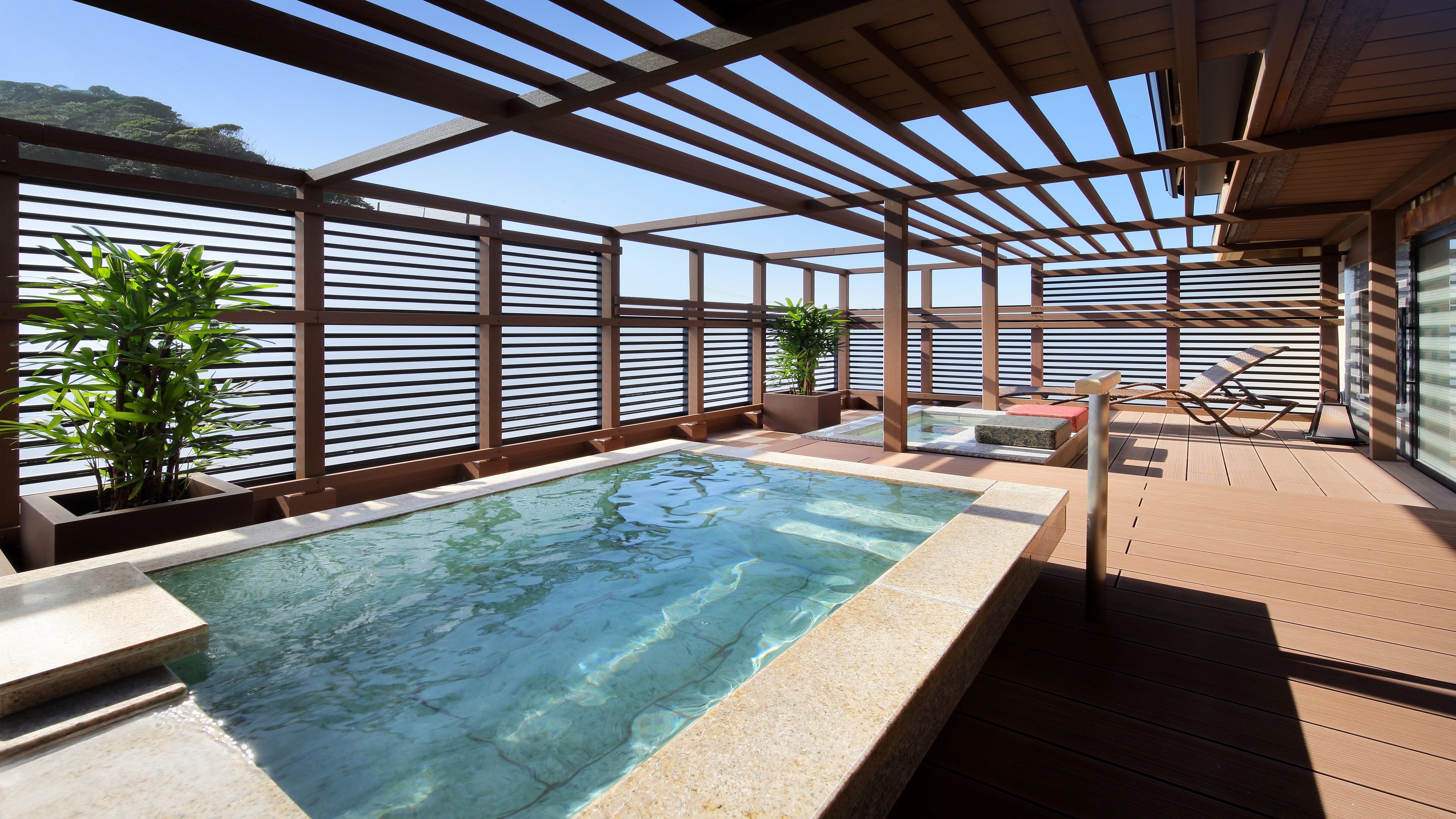 Hojiro: Open-air bath in guest room