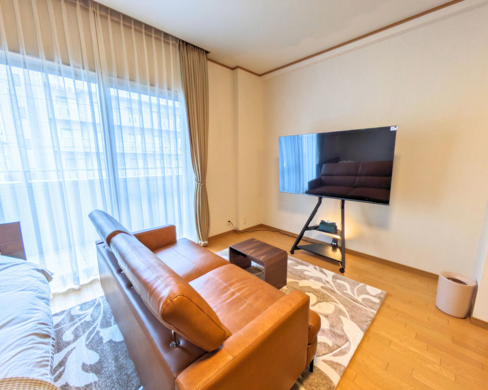 [TOURAINE] Living room