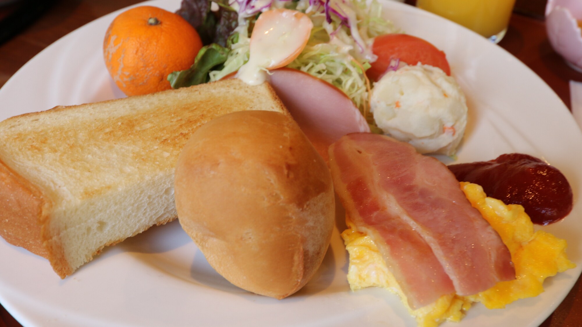 Choose from Japanese or Western breakfast