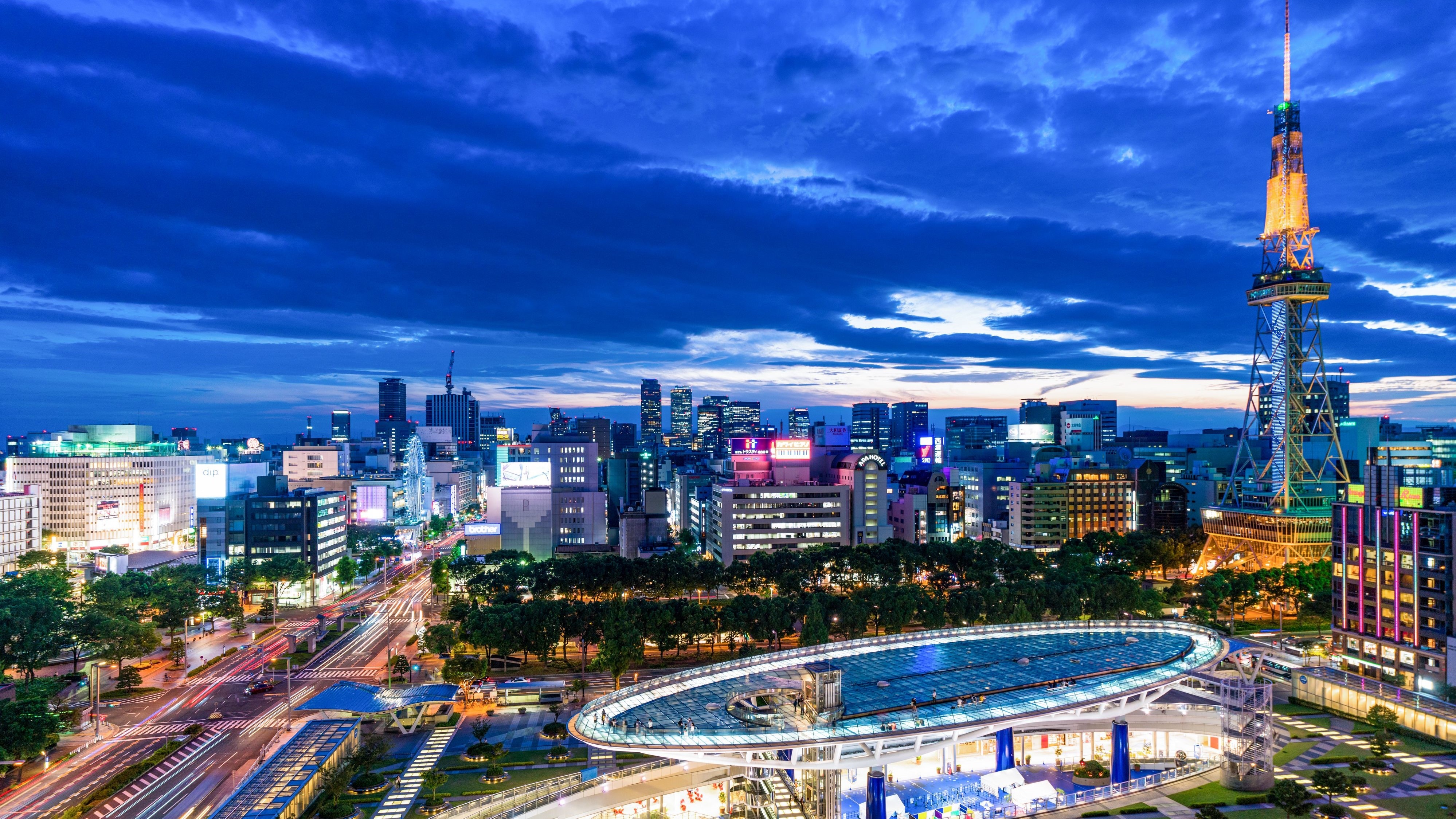 16：9　テレビ塔+オアシス