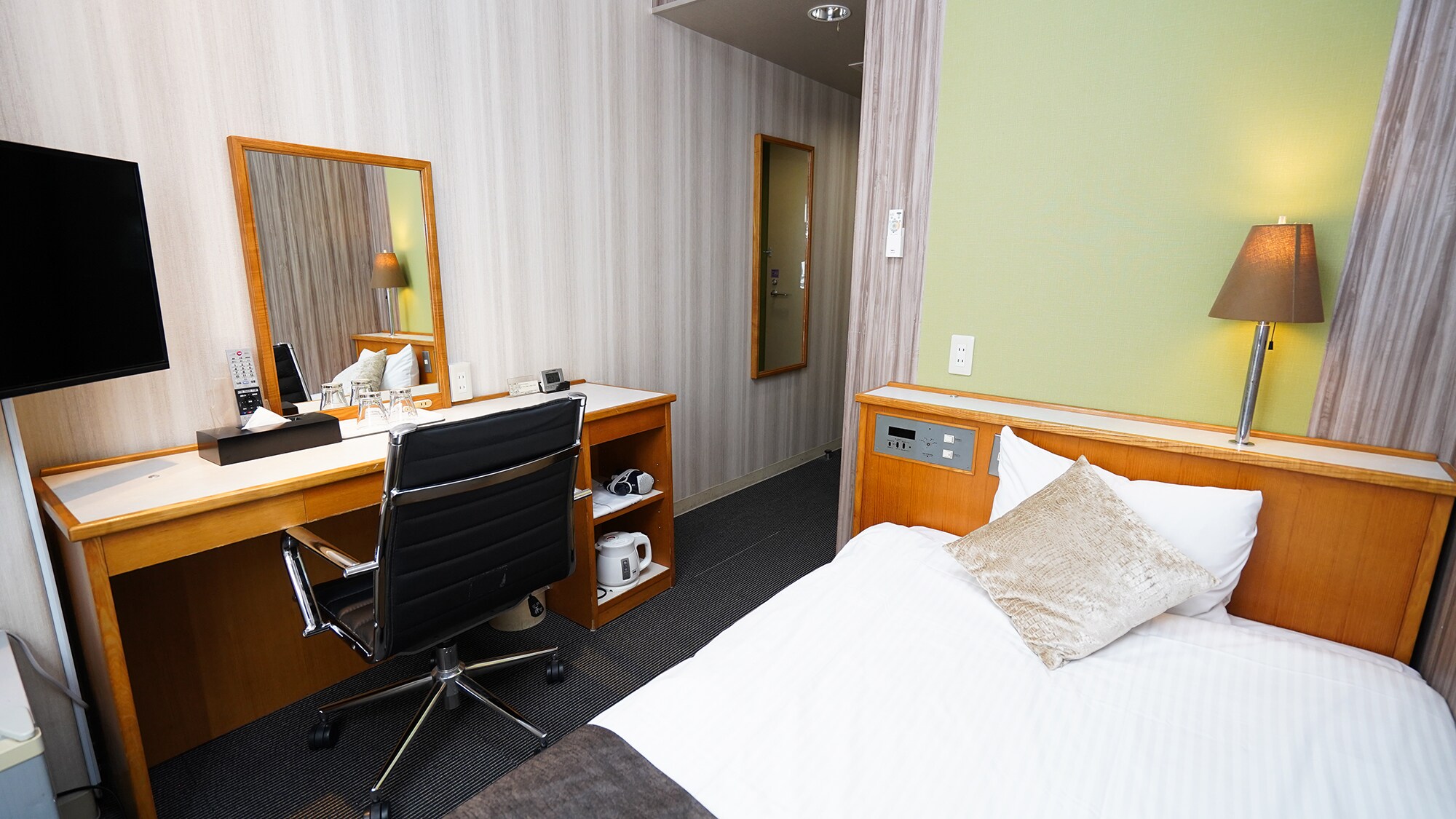 Single room [110cm bed width / non-smoking]