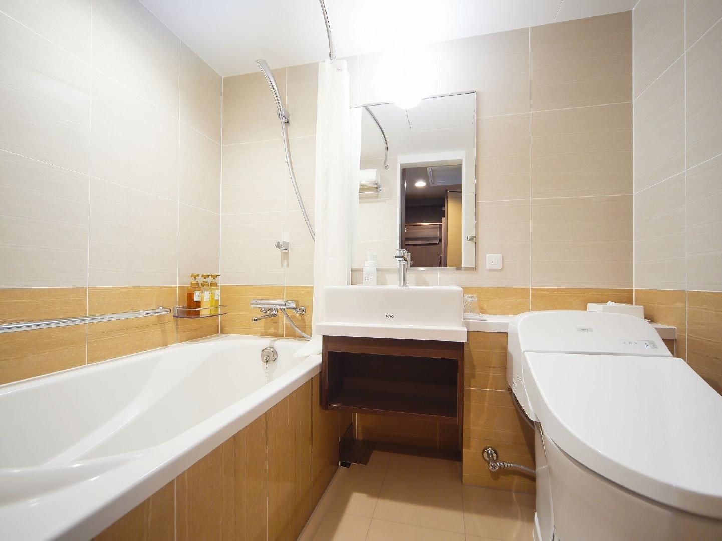 Bathroom image