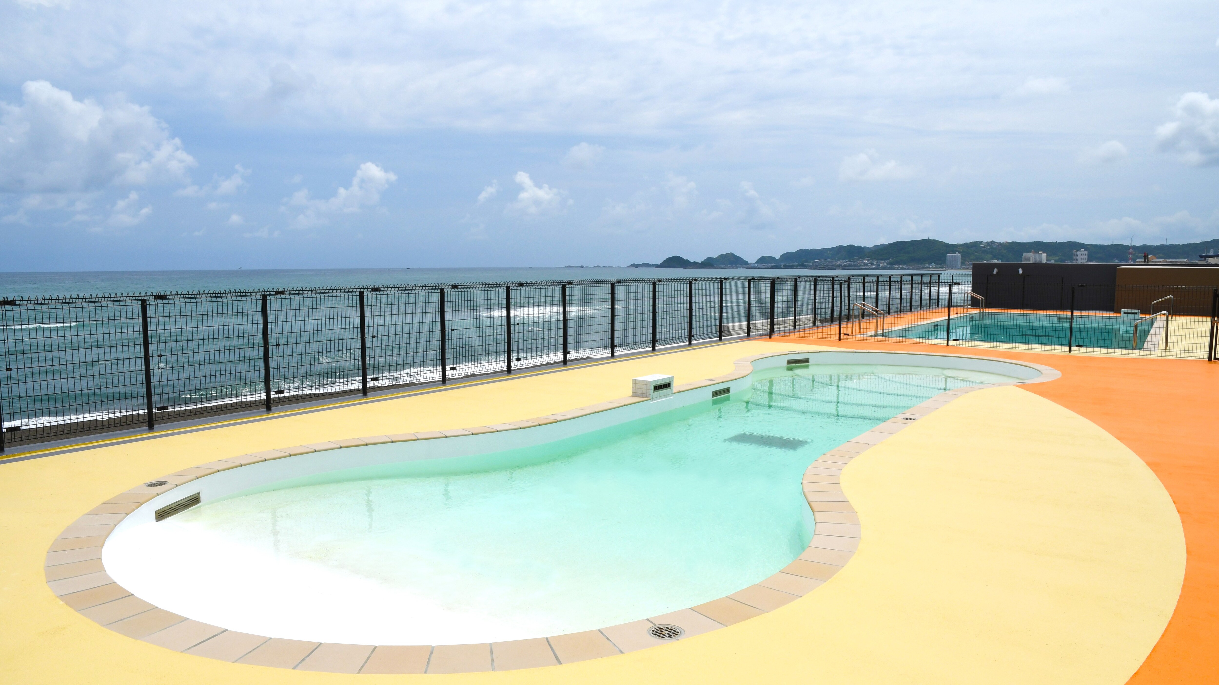 狗池（室外）