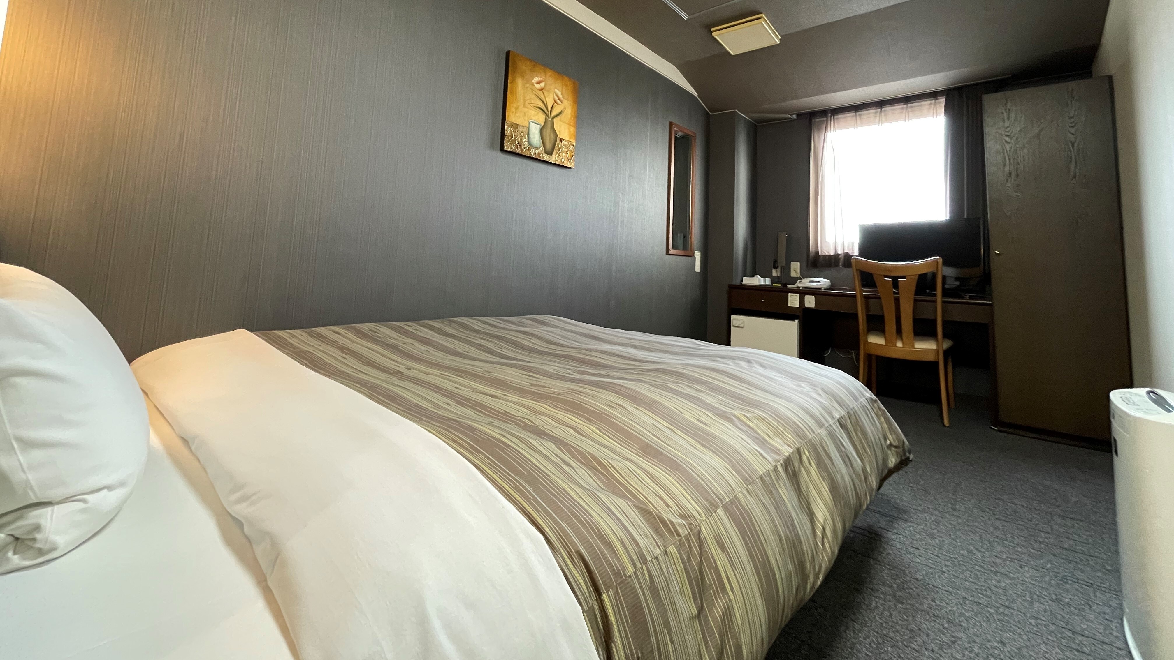 [Single room] Bed width: 140 cm Area: 14 m2