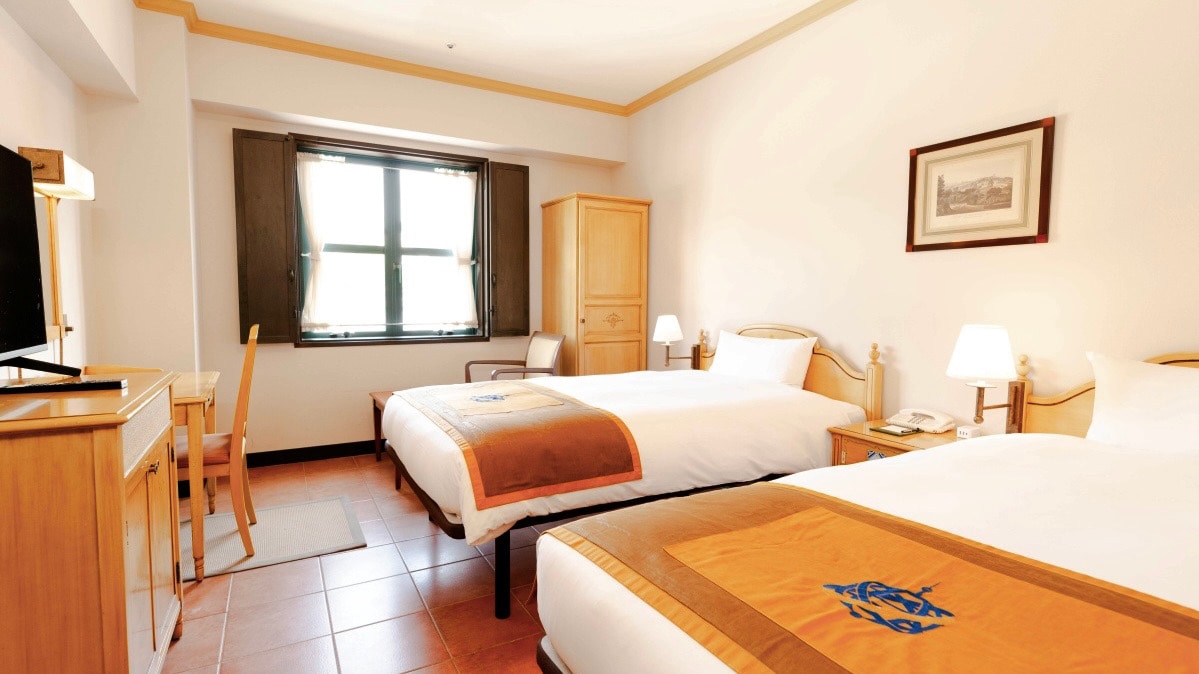 Standard Twin Room