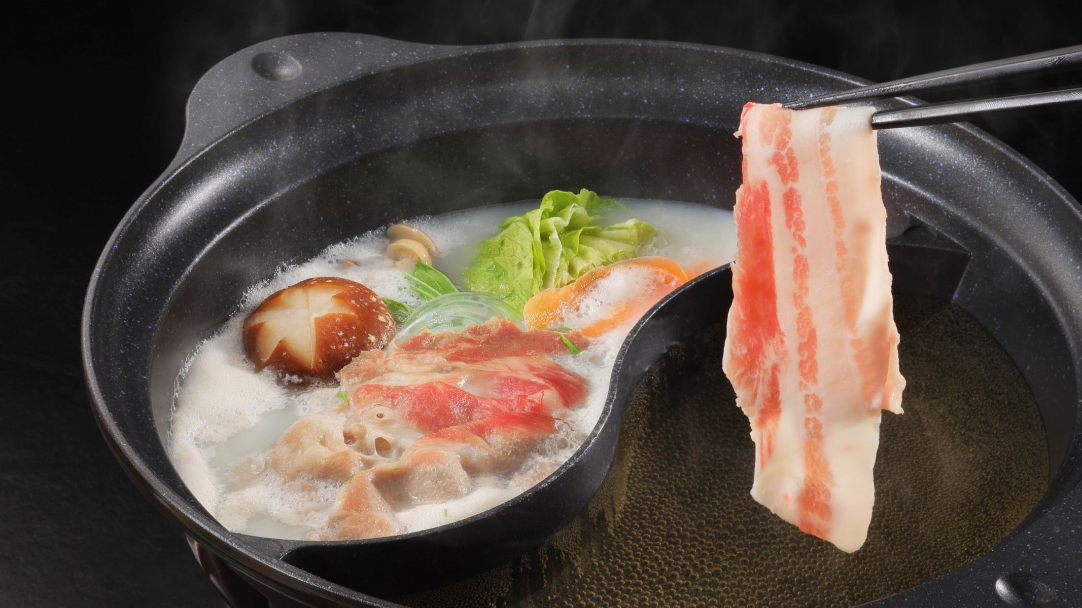 [Healthy hot pot with the best growth of Yonezawa pork] Mainly source shabu-shabu, choose from soy milk hot pot, collagen hot pot, and hot pot