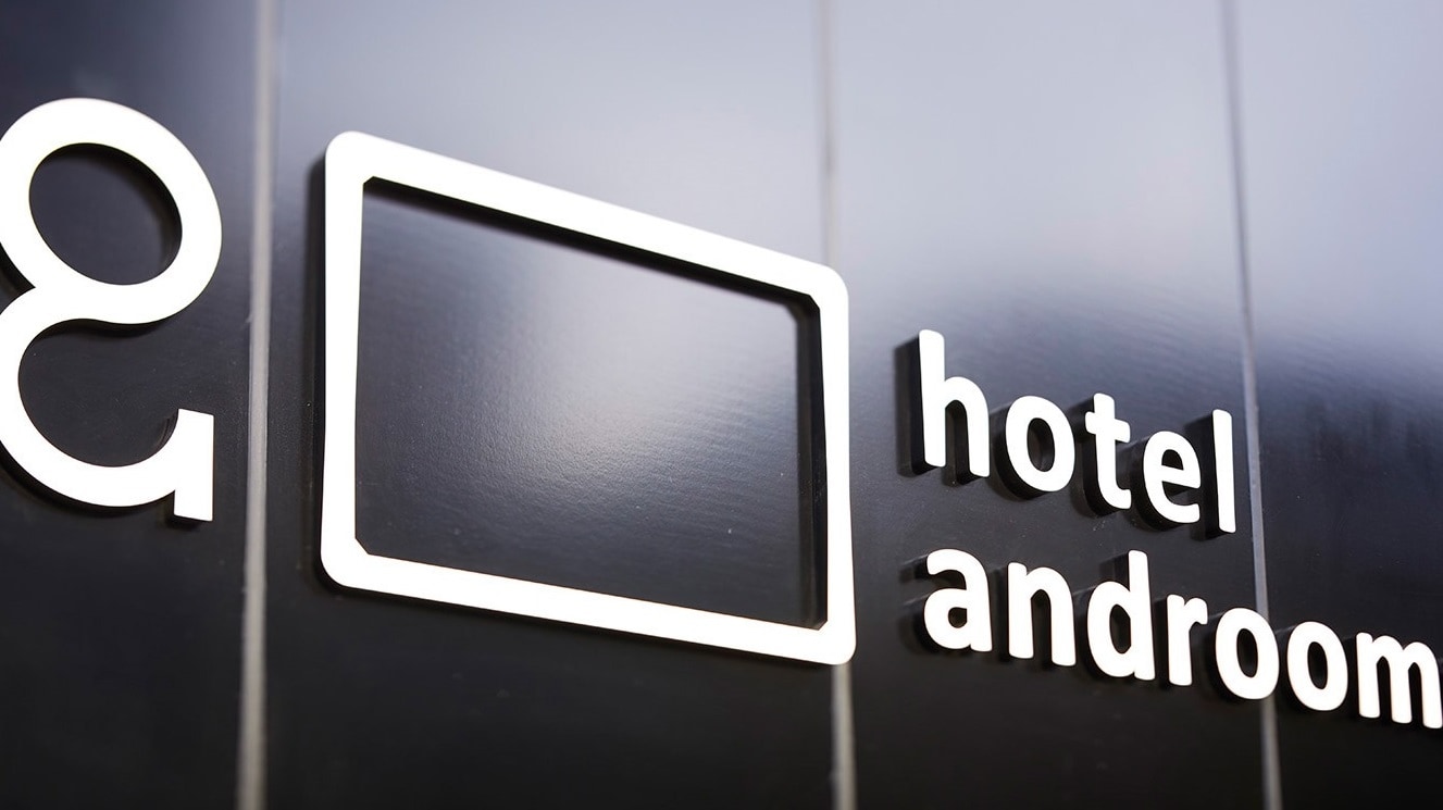 [logo hotel]