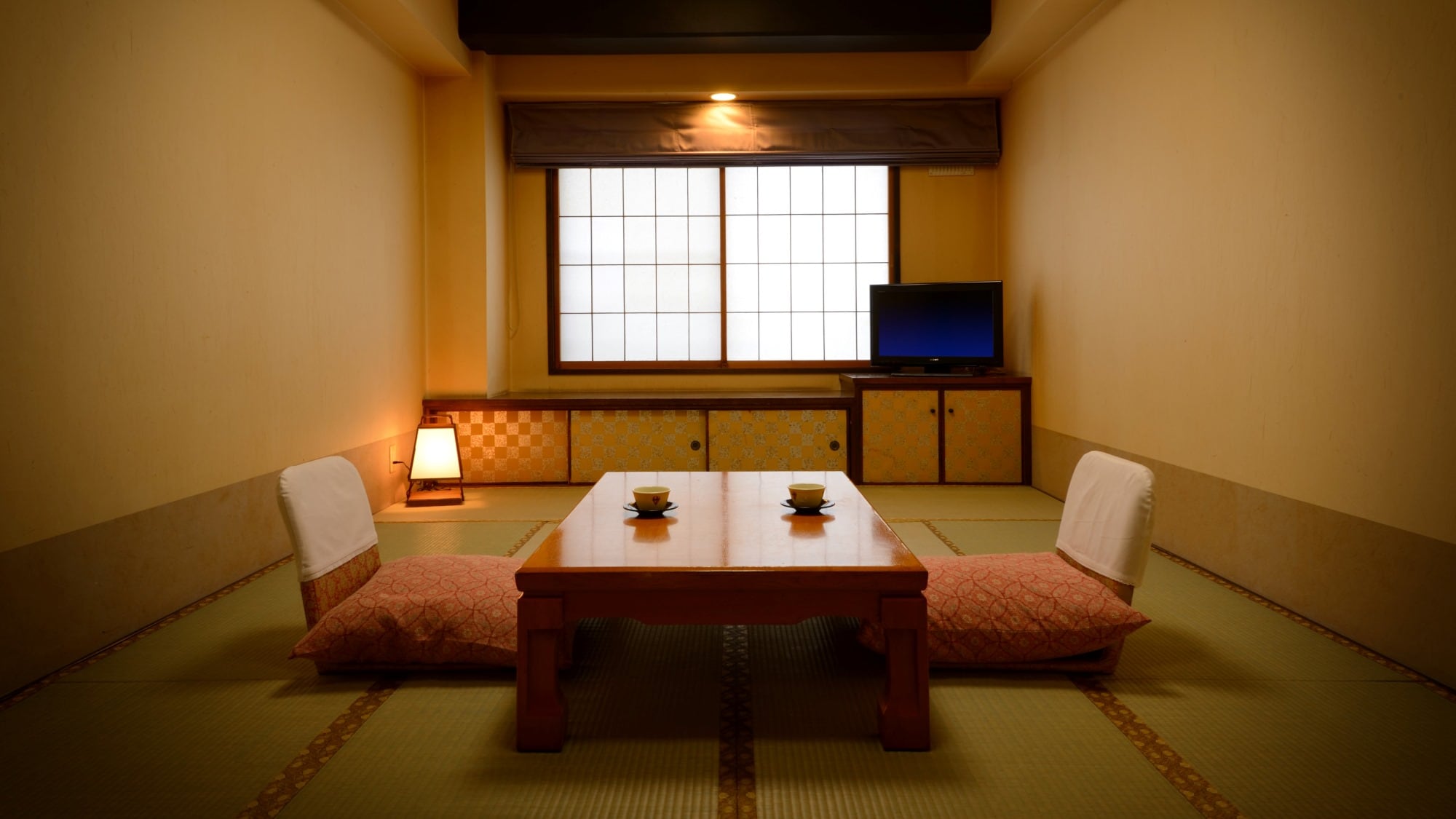 An example of [Standard Japanese-style room, 10 tatami mats]