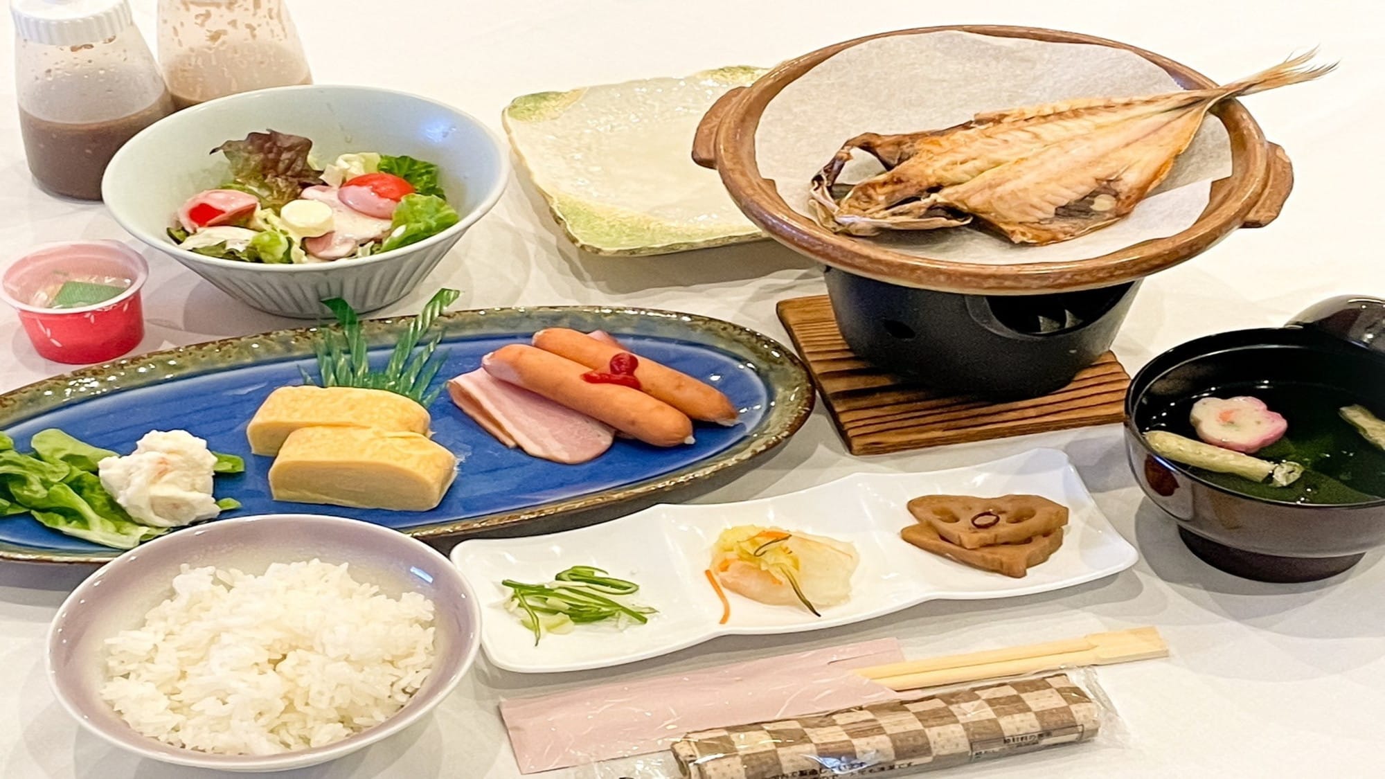早餐範例：時令懷石料理，可欣賞筑波山的壯麗景色，並品嚐時令美味。