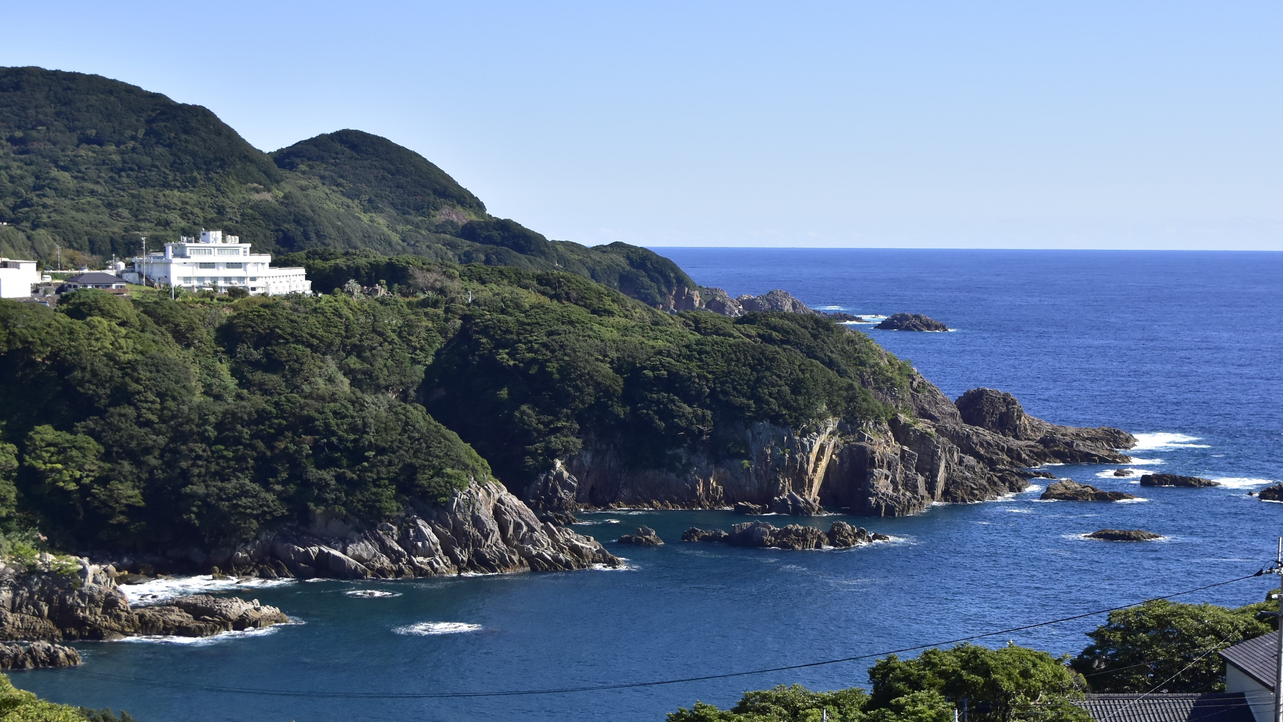 岬とサニーサイドホテル