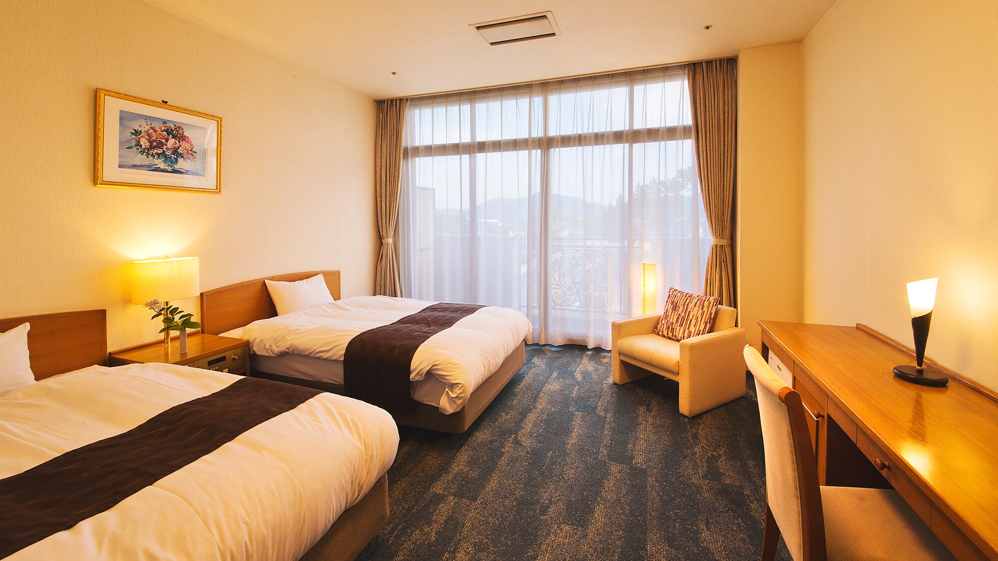[Western-style twin room]
