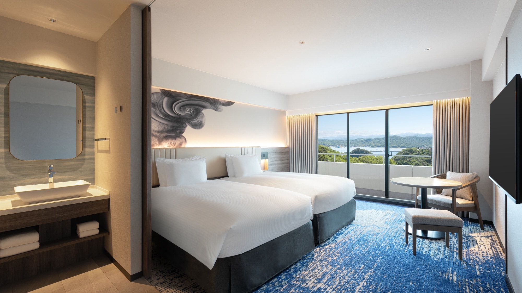 [Renovated in April 2012] Superior Twin Room, Mountain View