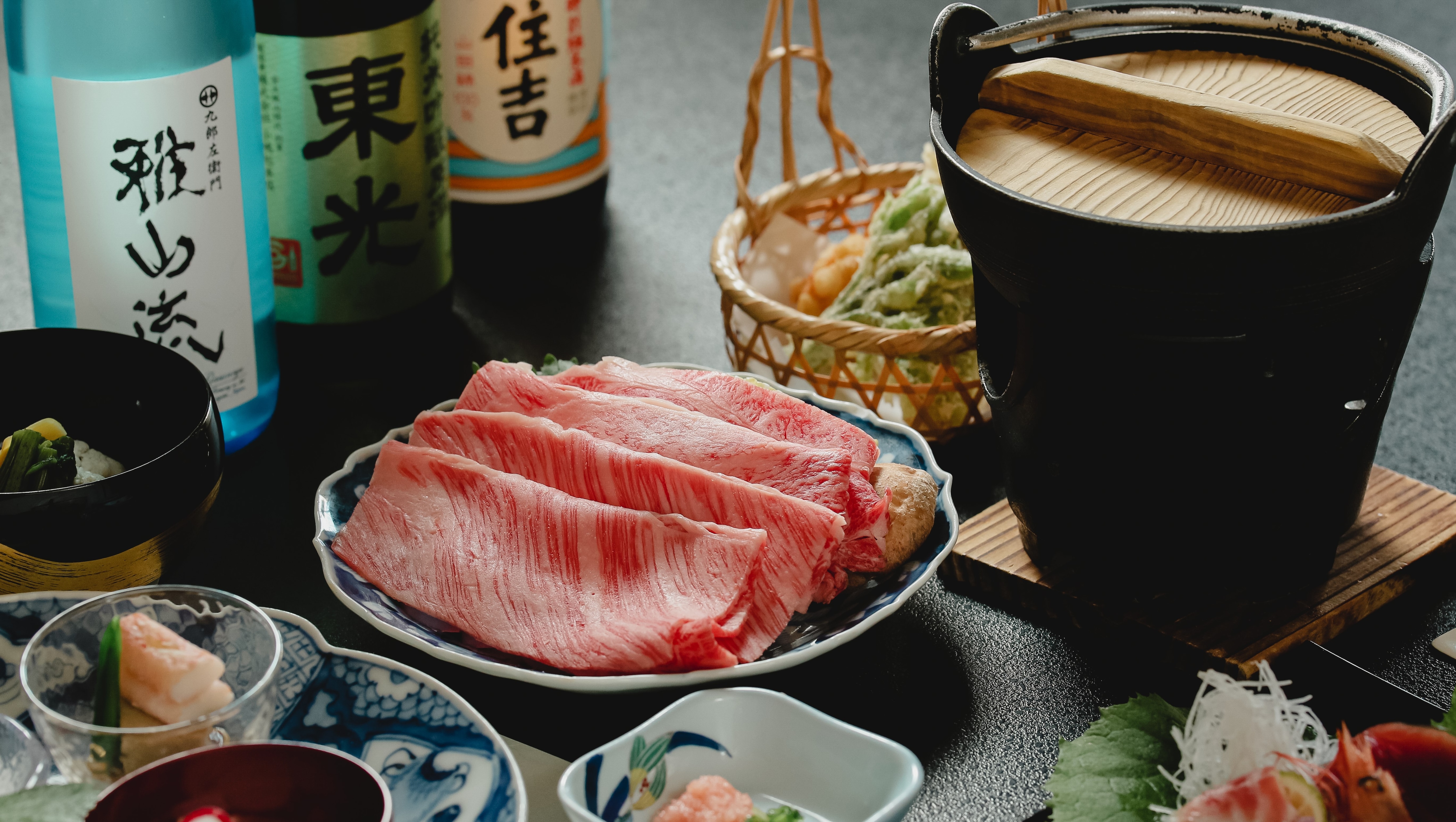 使用名产牛肉的爽口“米泽牛涮锅”