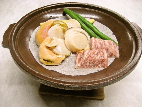 오호타치와 마쓰자카 쇠고기 도자기 구이