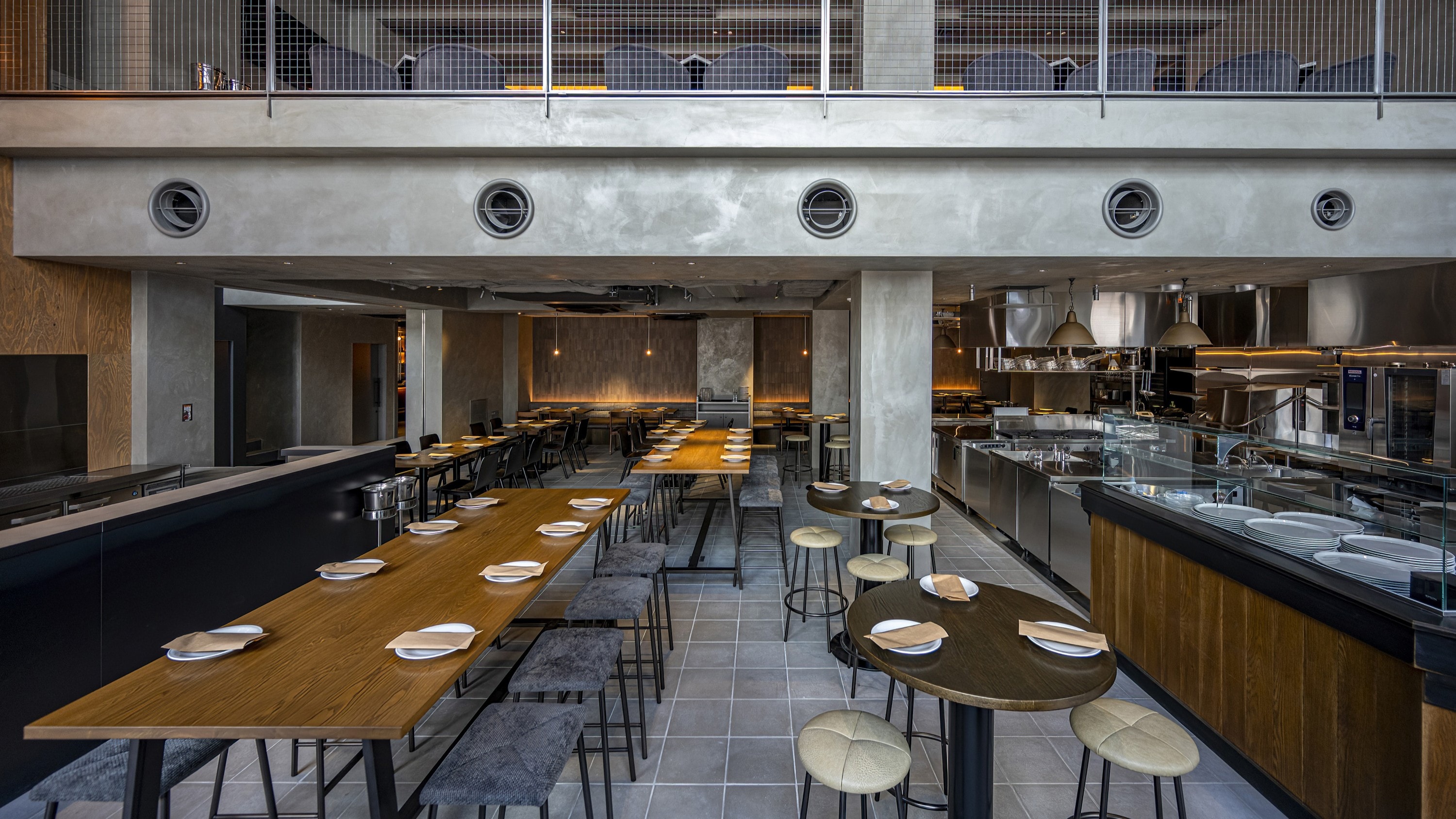 1F Restaurant MORETHAN Fukuoka
