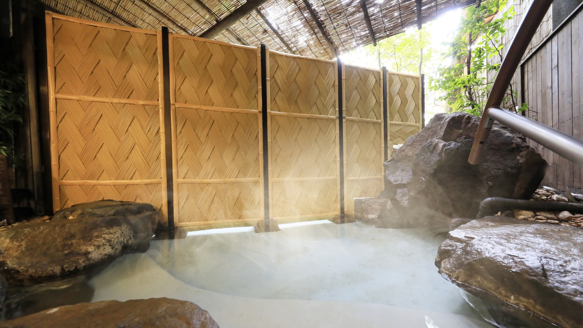 Facilities◆Hot spring open-air bath