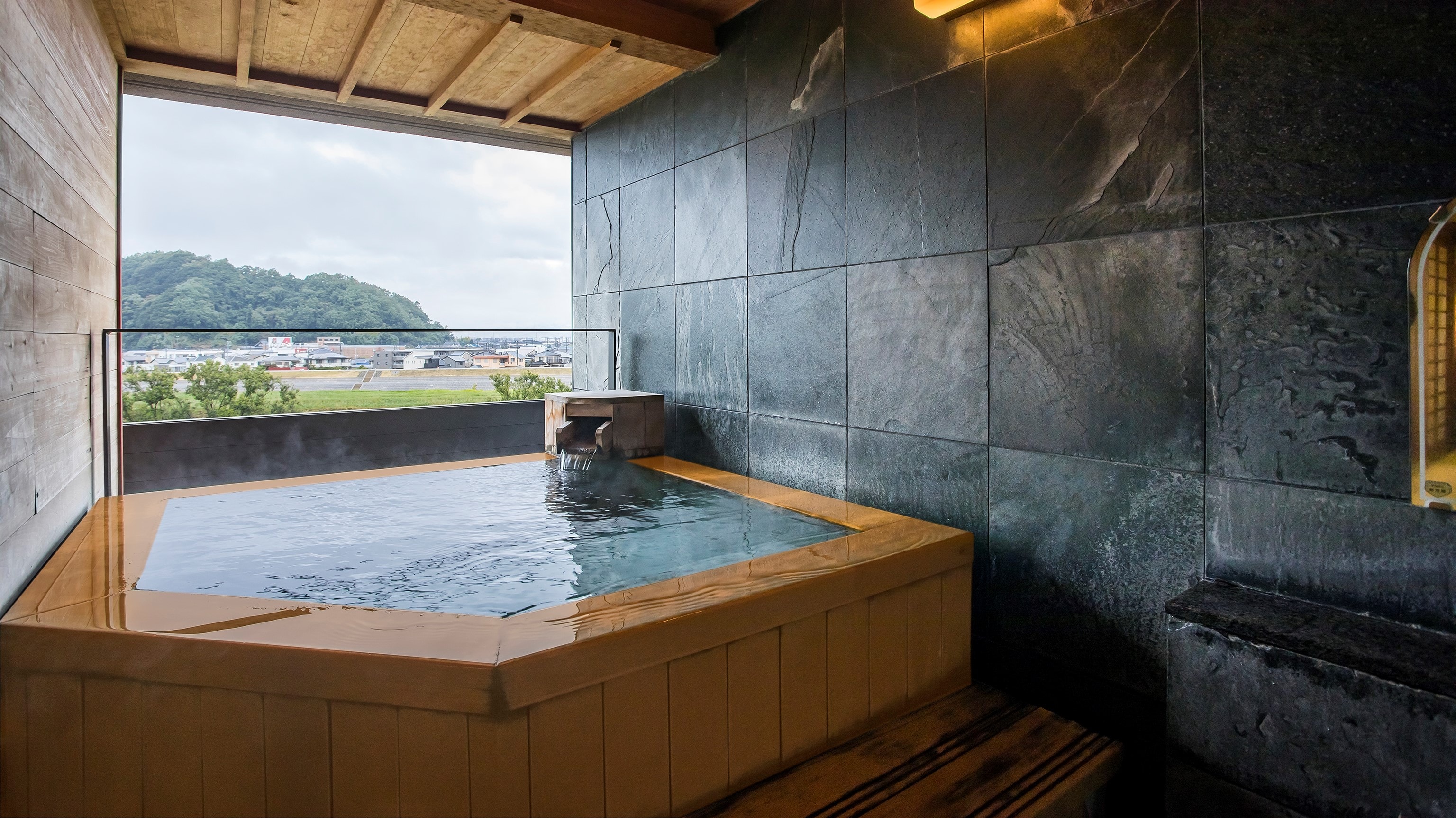 富岳Hanabusa温泉旅馆的相关信息＆预订| Rakuten Travel