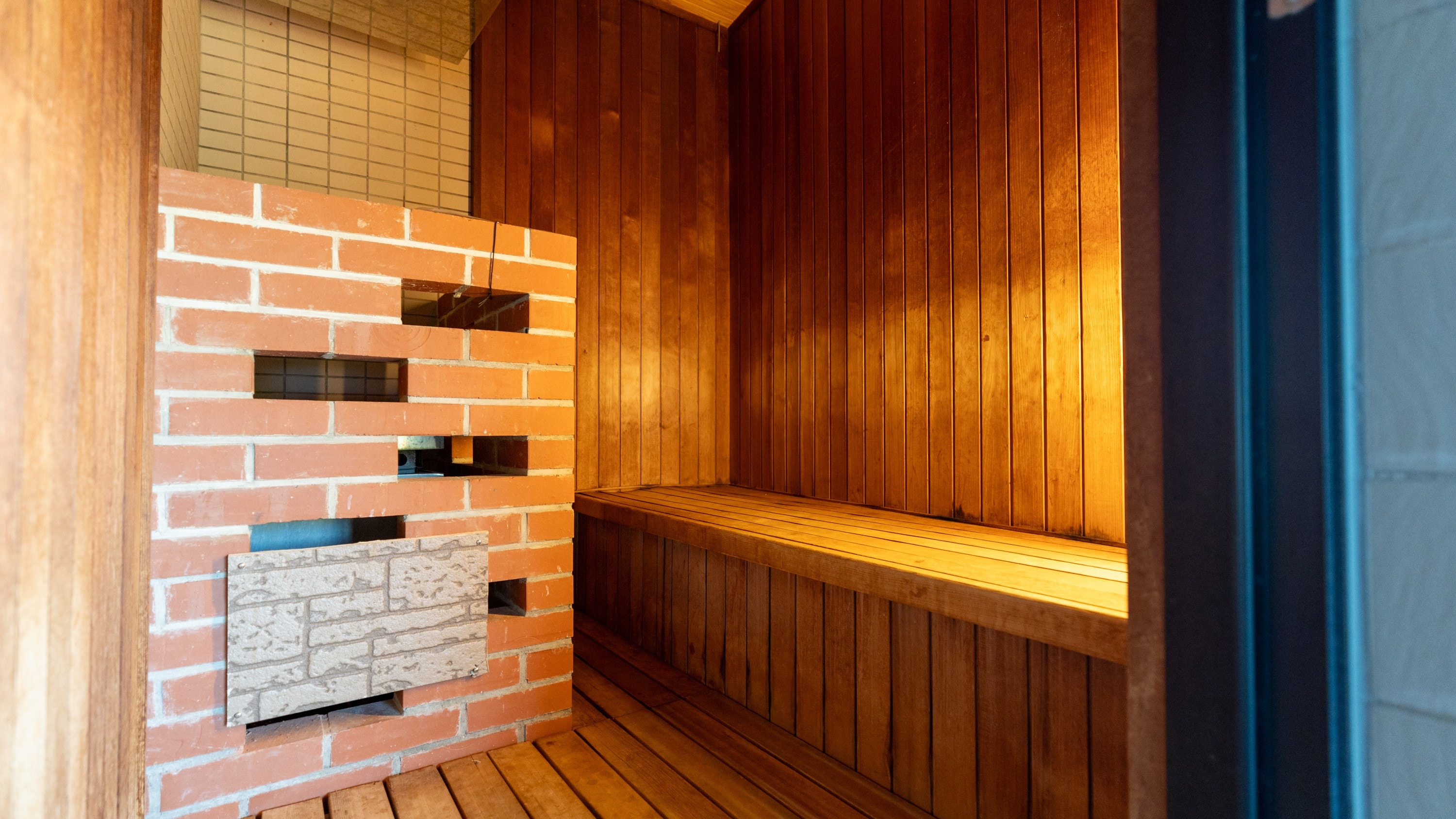 [Observation bath] Sauna also available! <Opening hours> 15:00-23:00