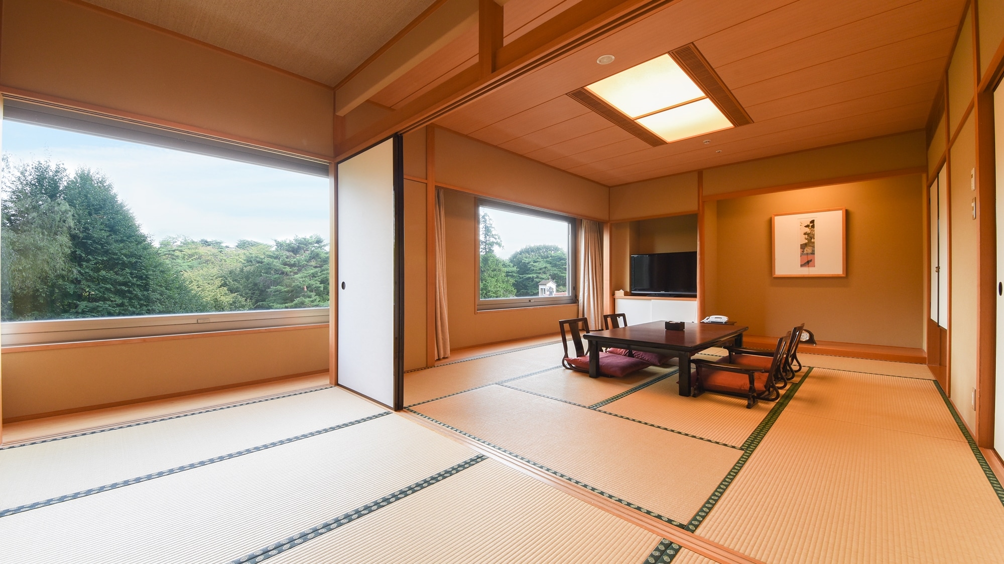 ** [Room (Japan Suite)] You can spend a relaxing time like an inn.