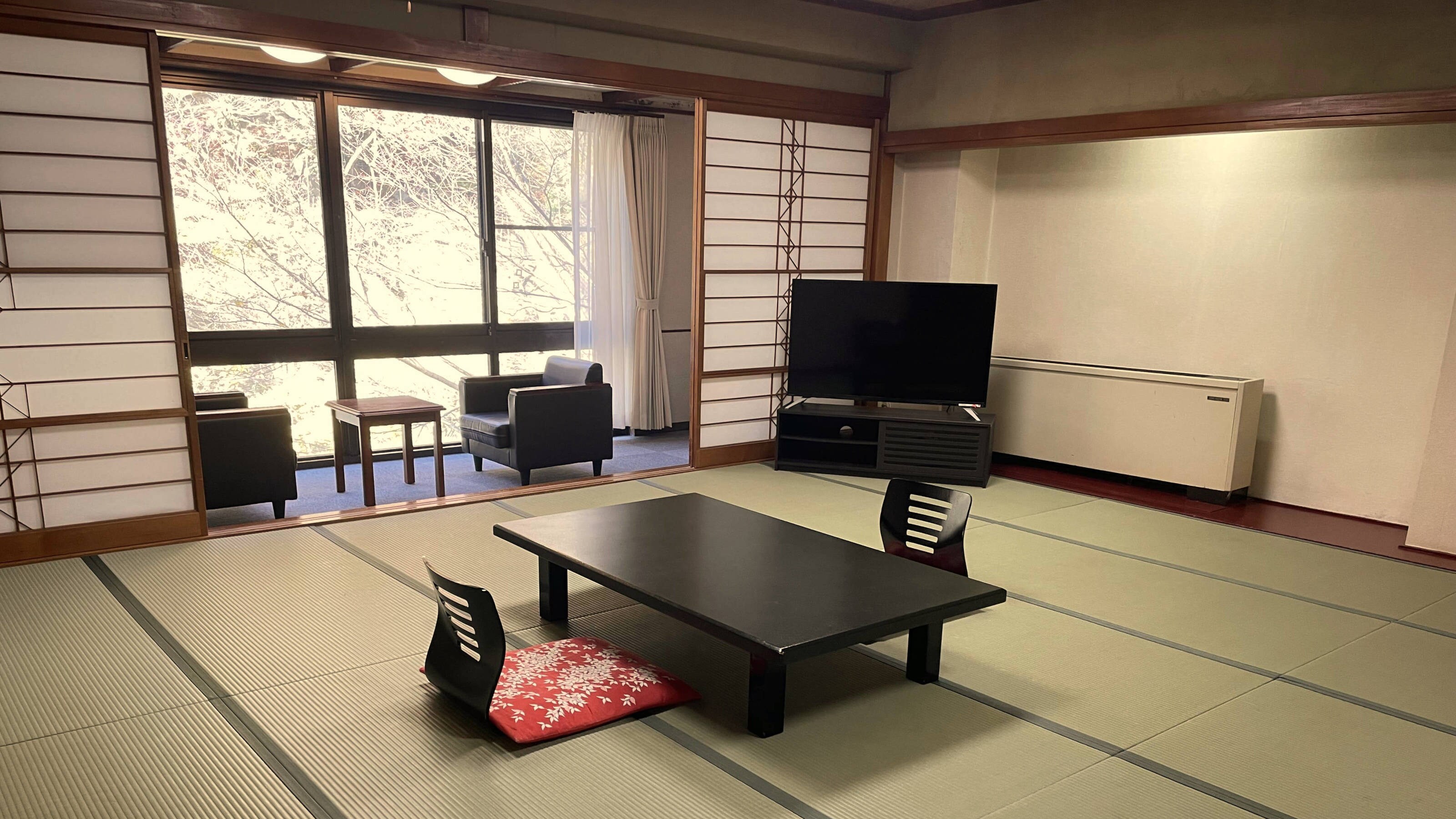 [Yanagi-no-Yakata] Japanese-style room, 16 tatami mats (outdoor bath)